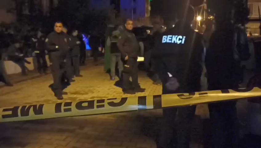 Evde Kanlı Cinayet! Silahla Öldürülmüş Erkek Cesedi Bulundu (7)