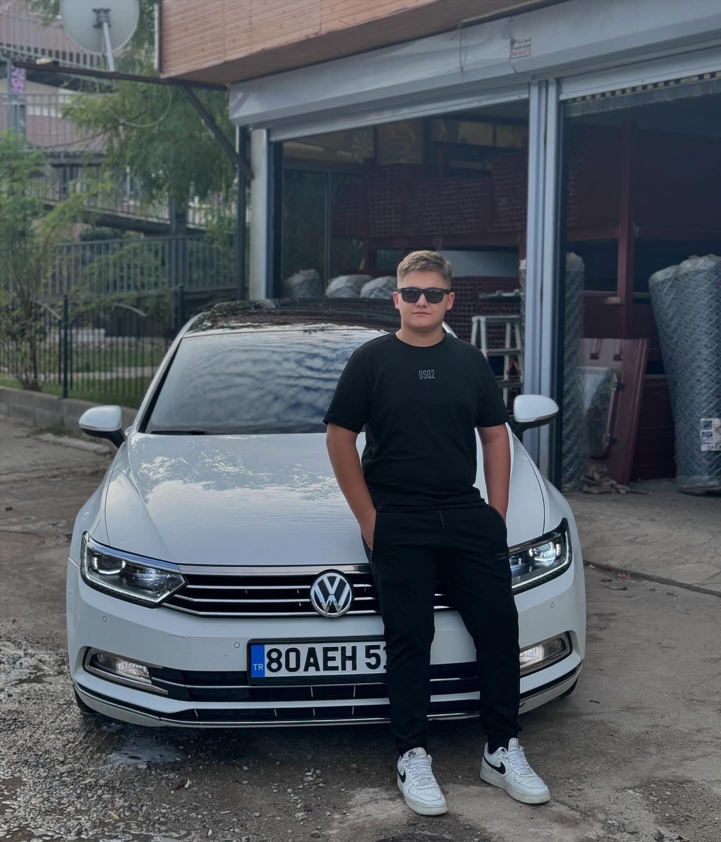 Fabrika Bahçesinde Silahlı Dehşet Husumetli Olduğu Iki Kişiyi Öldürdü (3)