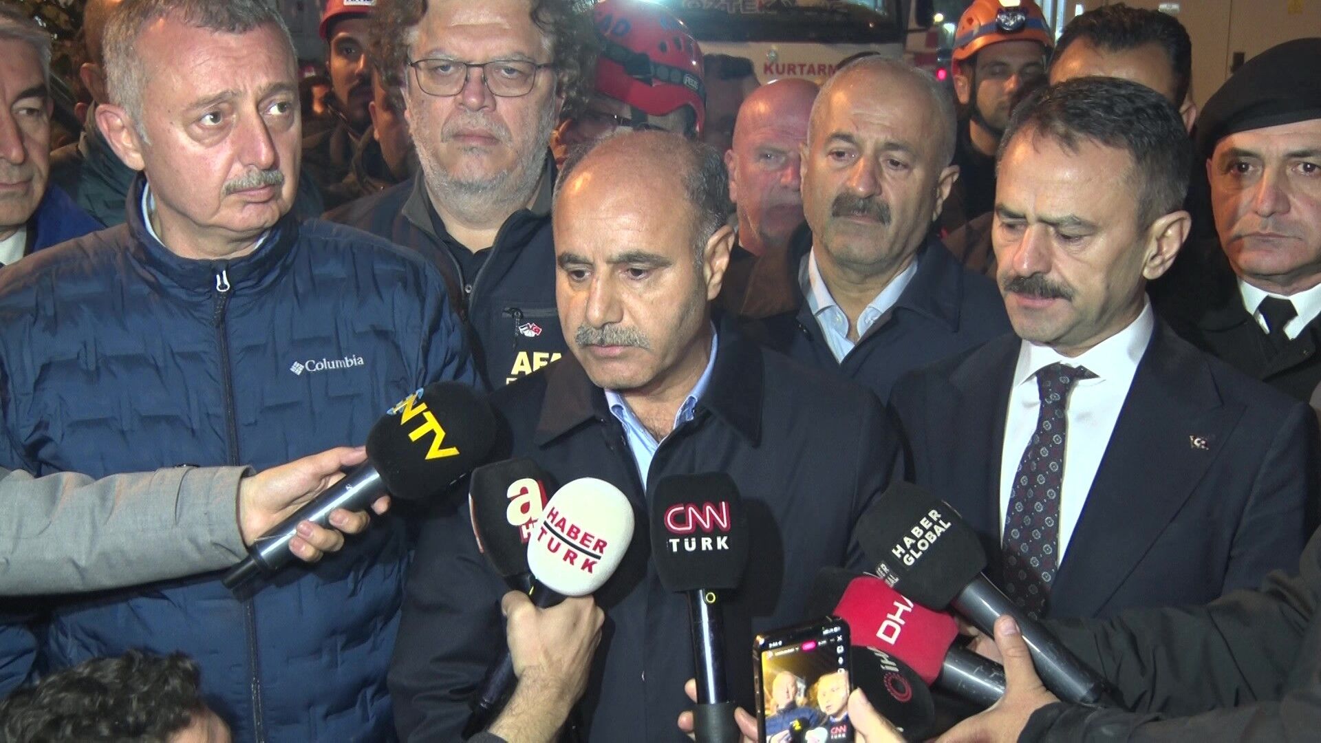 Facianın Ardından Kahreden Tablo Bilir Ailesi Enkaz Altında Yok Oldu (7)