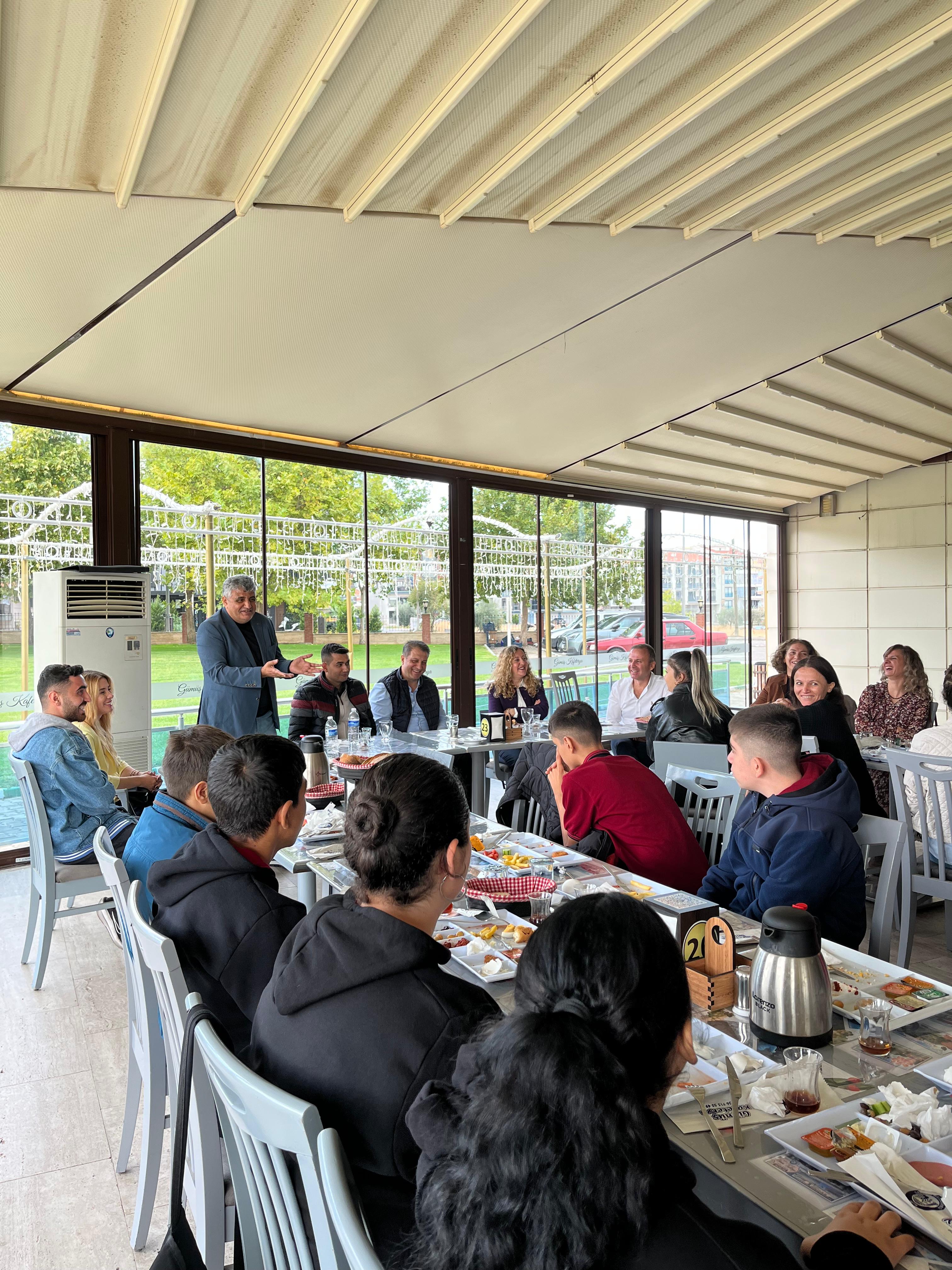 Geleceğin Finansçıları, Mesleğin Ustalarıyla Aynı Sofrada (1)-1