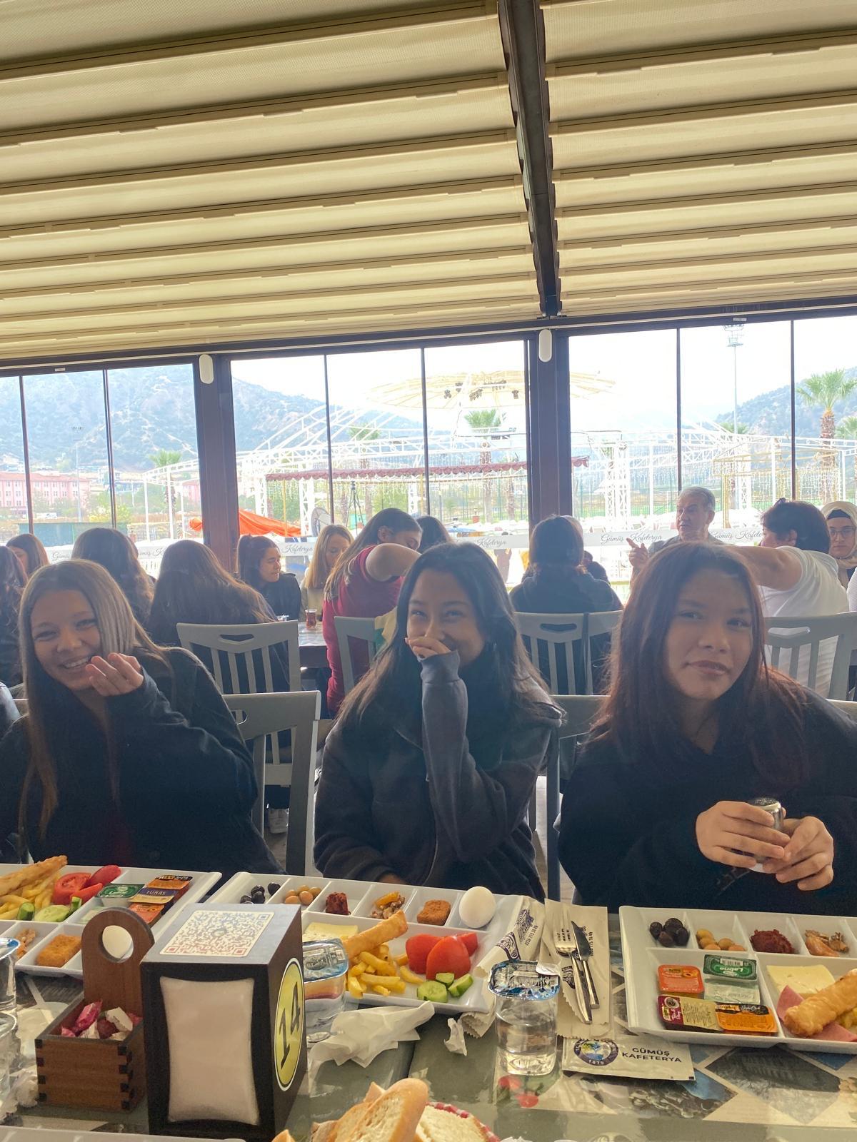 Geleceğin Finansçıları, Mesleğin Ustalarıyla Aynı Sofrada (3)