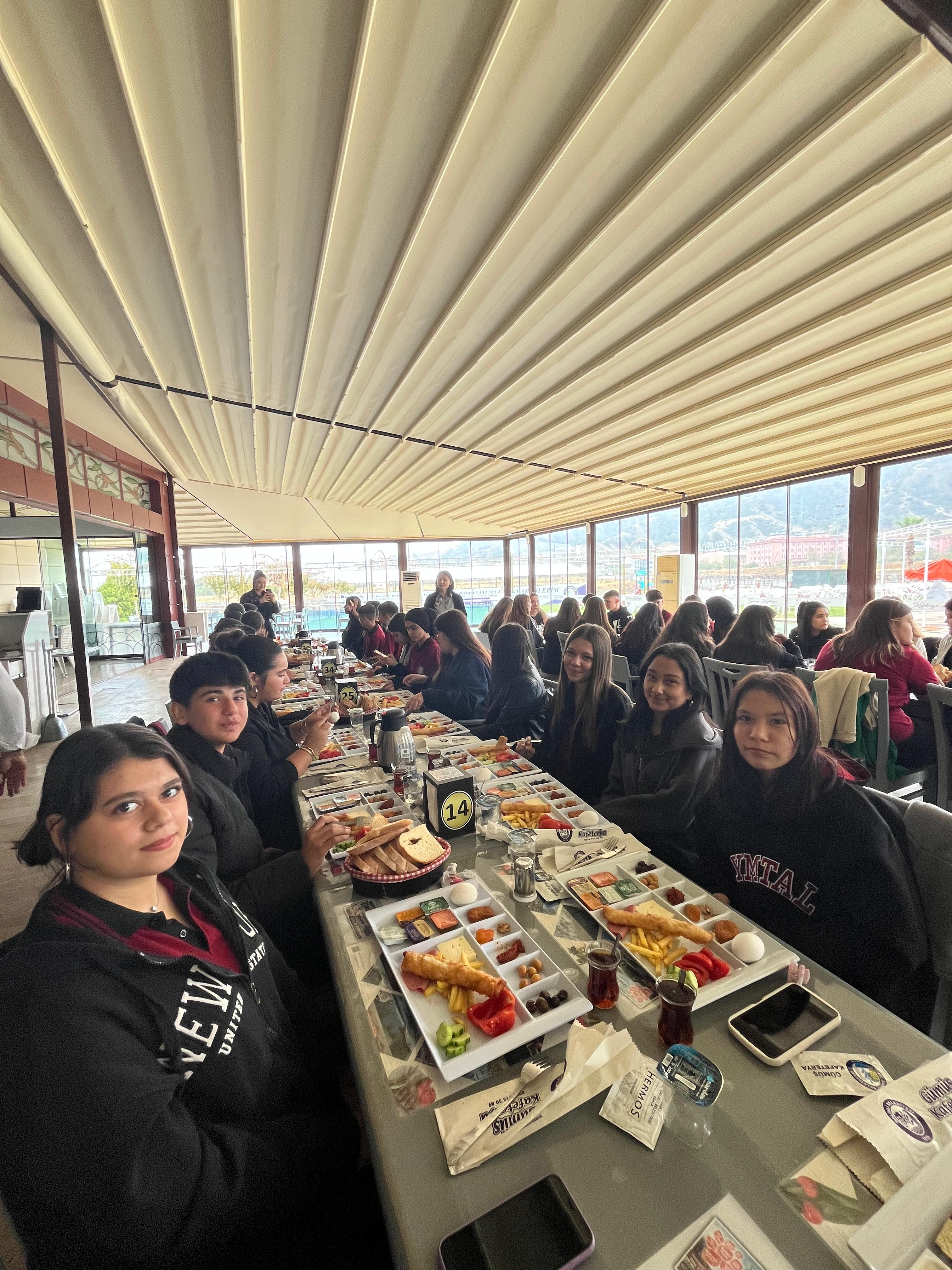 Geleceğin Finansçıları, Mesleğin Ustalarıyla Aynı Sofrada (5)