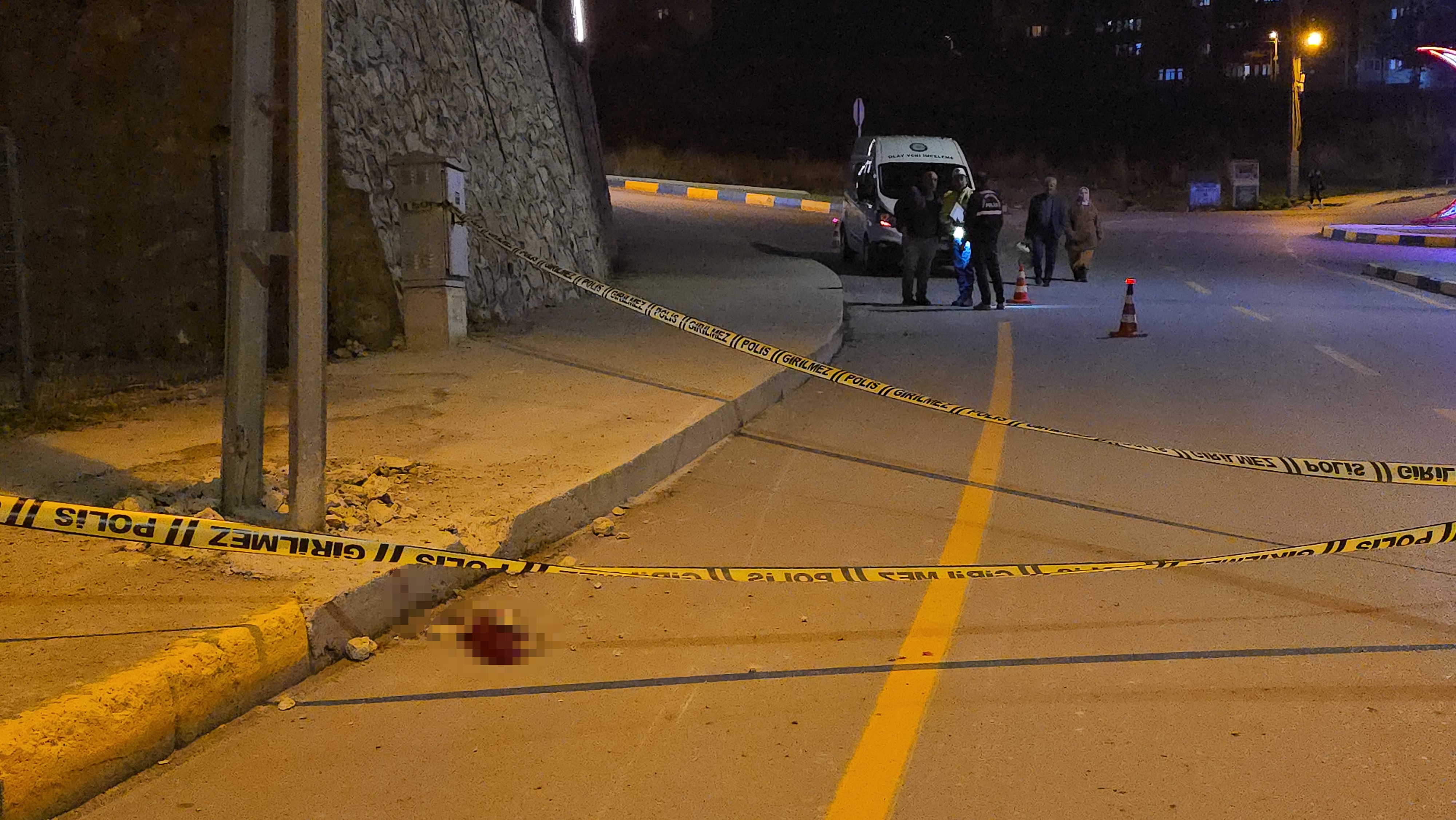 Genç Yaşta Acı Son Kaldırıma Çarpan Motosiklet Metrelerce Sürüklendi, Bir Genç Öldü (4)