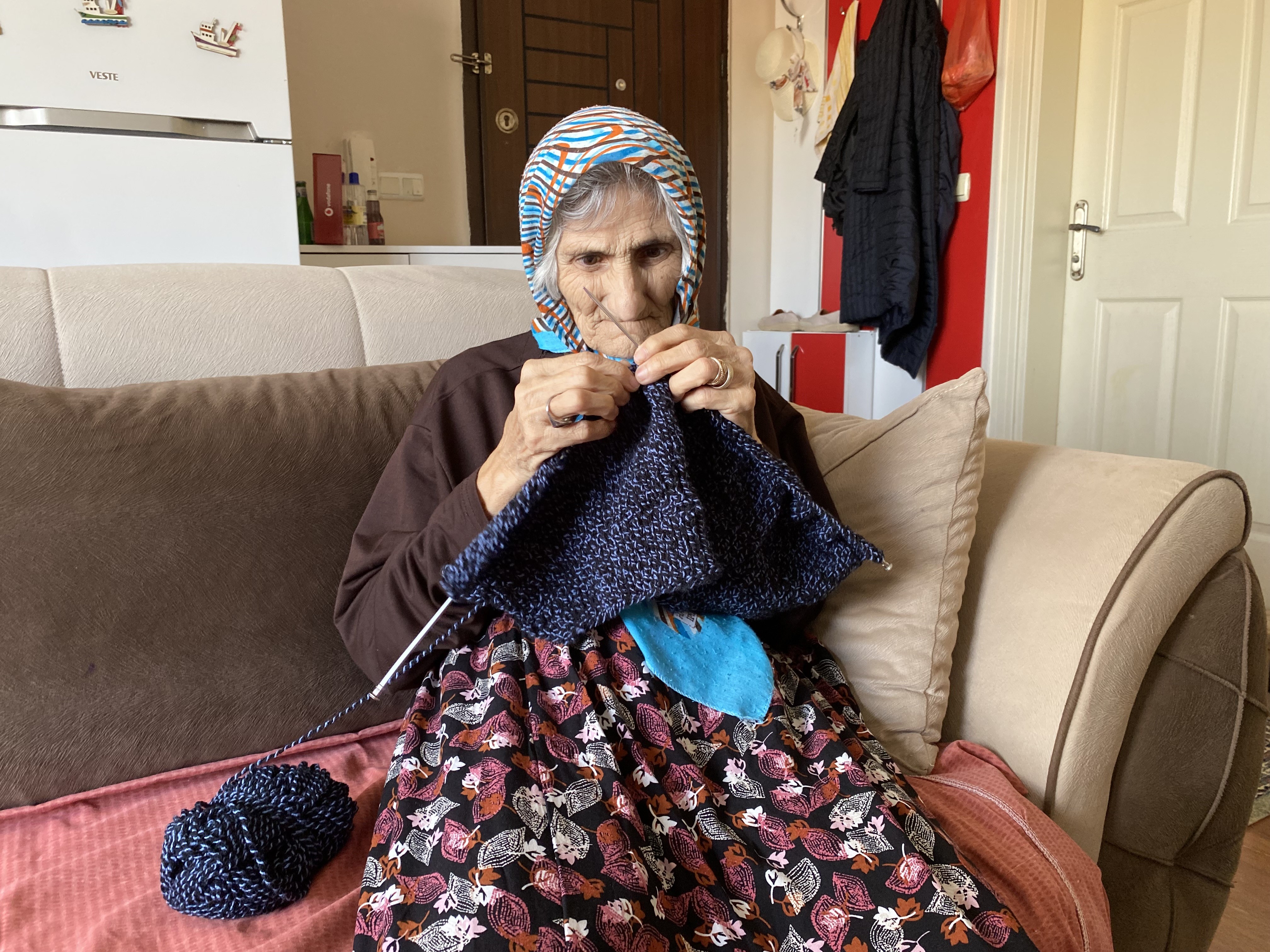 Gozleri Gormese De Umudu Goruyor Sema Kol Hayata Ilmek Ilmek Tutunuyor (5)