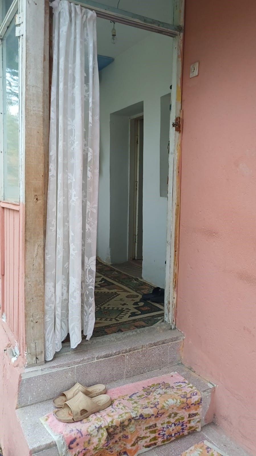 Günlerdir Haber Alınamıyordu… Yalnız Yaşayan Yaşlı Adam Evinde Ölü Bulundu (3)