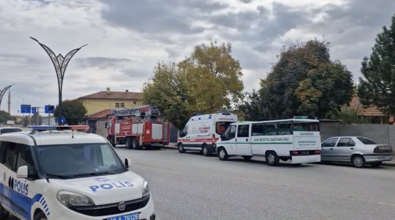 Günlerdir Haber Alınamıyordu… Yalnız Yaşayan Yaşlı Adam Evinde Ölü Bulundu (5)