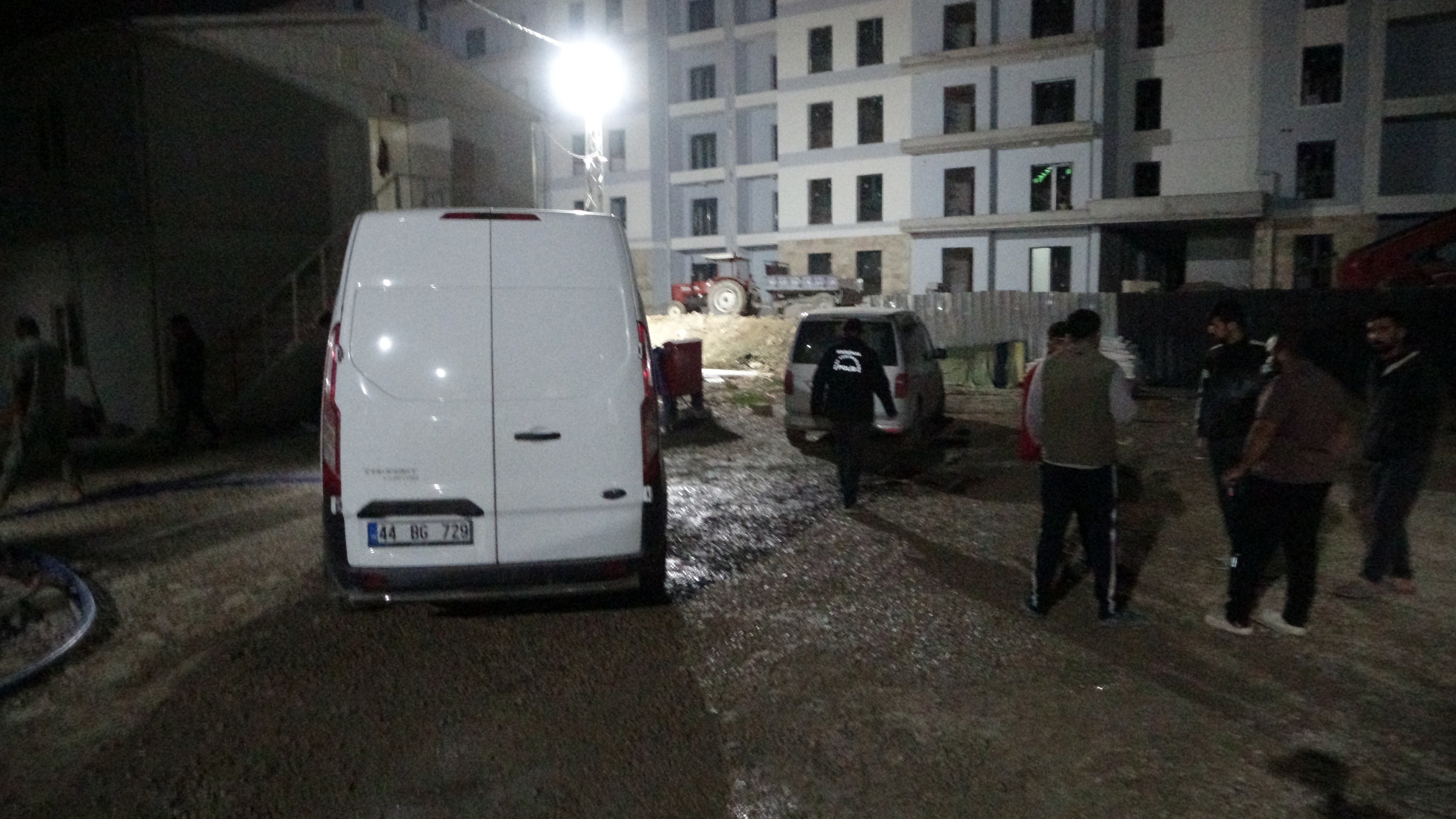 İşe Başladığı Günün Ikinci Gecesi Ölümle Yüzleşti Şantiyede Hayatını Kaybetti (4)