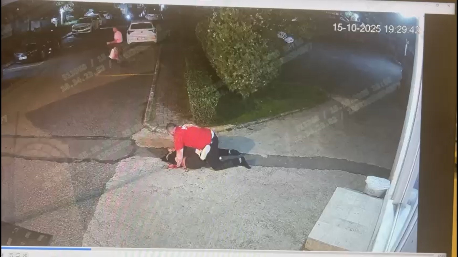 Kan Donduran Anların Görüntüsü Ortaya Çıktı! Eski Sevgilisini Boğazından Ve Göğsünden Bıçakladı! (4)