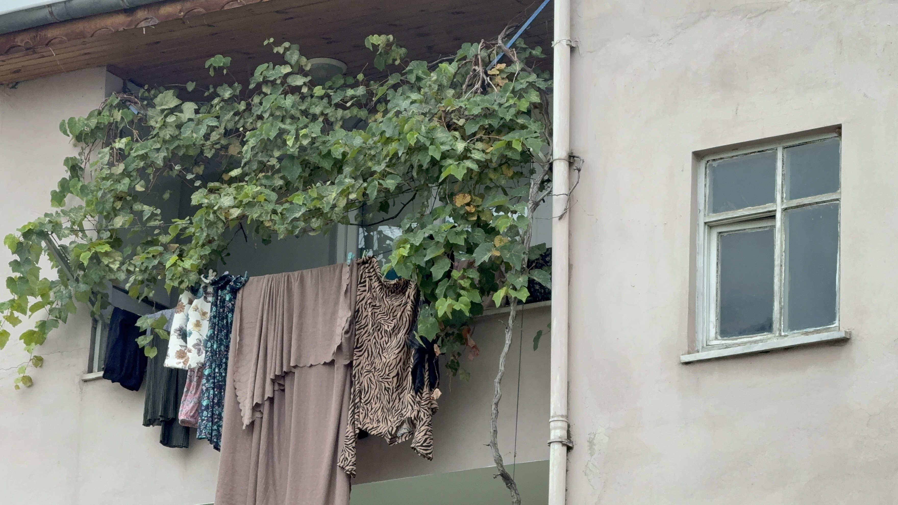 Kan Donduran Olay Evde Doğurdu, Poşete Koyup Çöpe Attı (7)