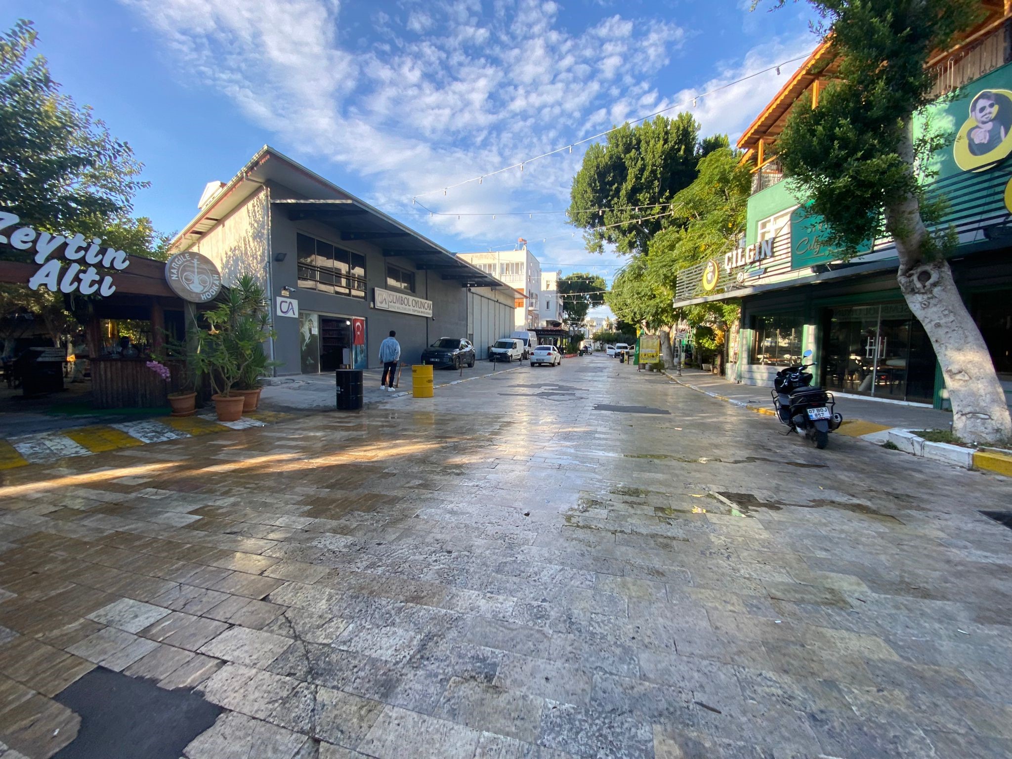 Kanlı Hesaplaşma Emlak Ofisinde Çıkan Kavgada 2 Kişi Hayatını Kaybetti (4)