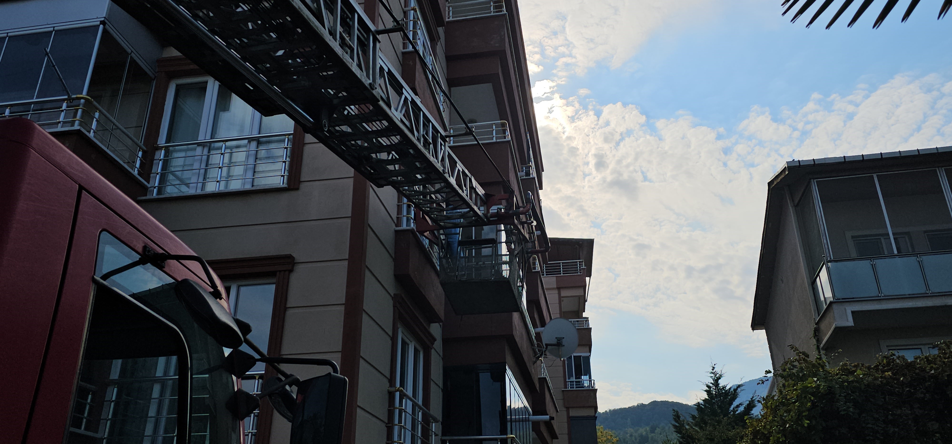 Kapısı Açılmayan Evden Acı Haber Yaşlı Kadının Cansız Bedeni Bulundu (3)