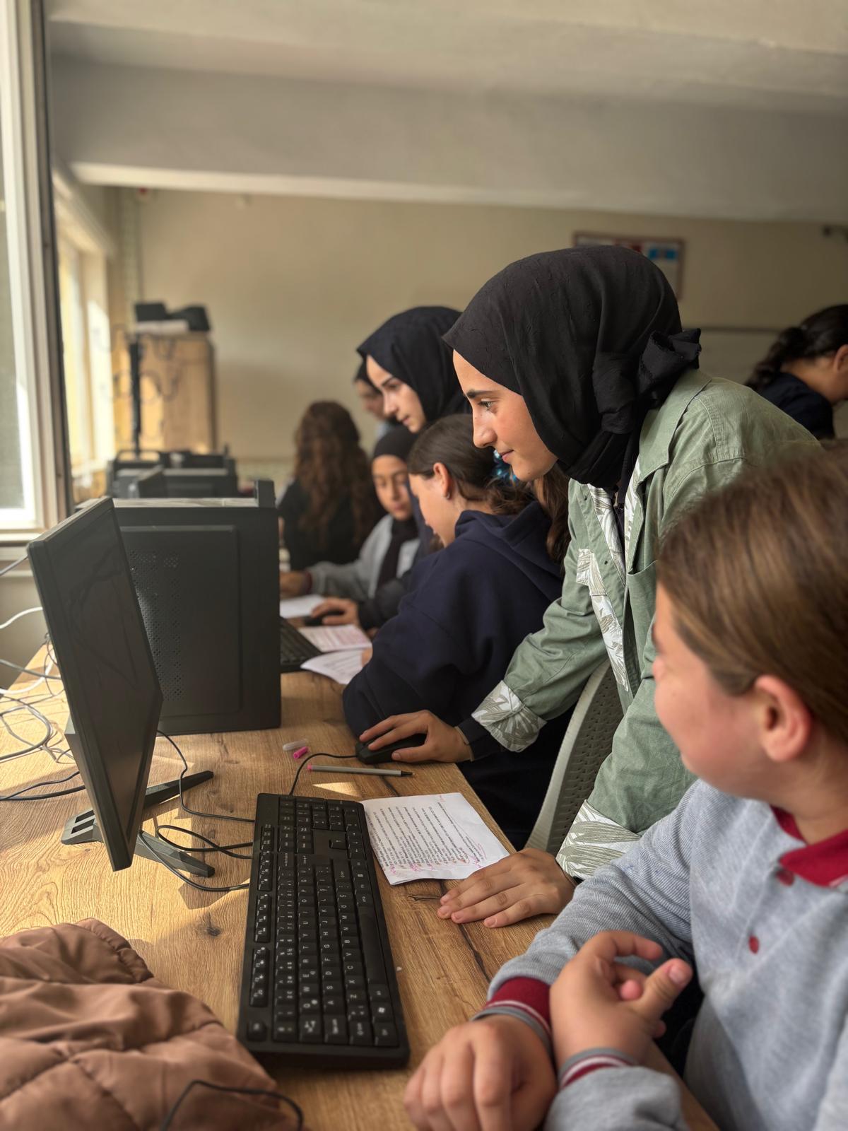 Kavaklidere Cok Programli Anadolu Lisesinden Atolyede 1 Gun Projesi (3)