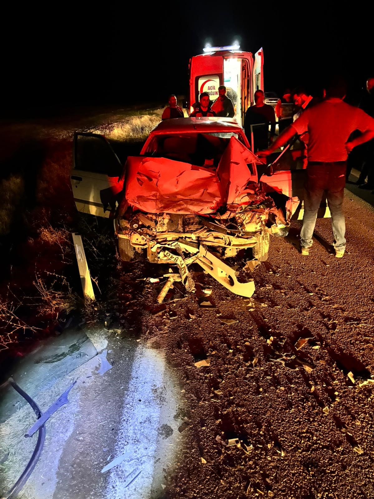 Kırsal Yolda Korkunç Çarpışma Araç Hurdaya Döndü, Sürücü Hayatını Kaybetti (4)