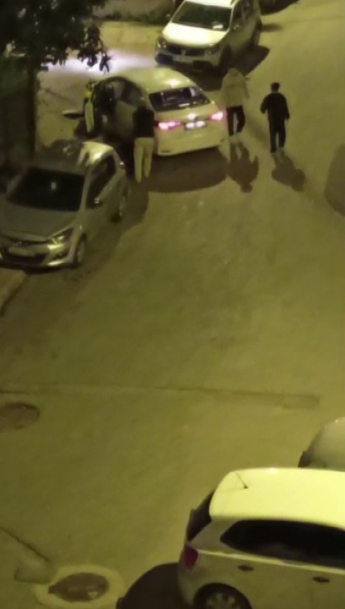 Kız Kaçırma Dehşeti Baba, Çocuklarının Yanında 3 Kişiyi Öldürdü! O Anların Görüntüleri Ortaya Çıktı (5)