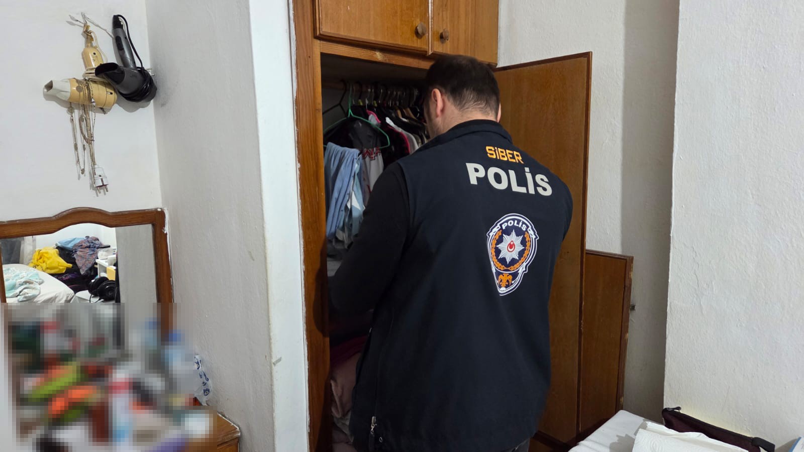 “Kripto Yatırım” Vaadiyle Milyonları Topladılar, Polis 19 Ilde Düğmeye Bastı (2)