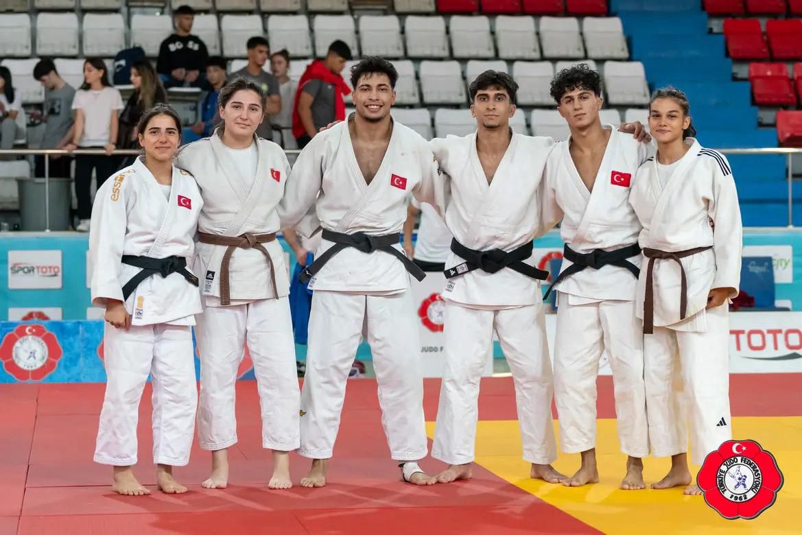 Manisa Bbsk Judo Takimi Umitler Ligi Ilk Etabini 3 Sirada Tamamladi (2)