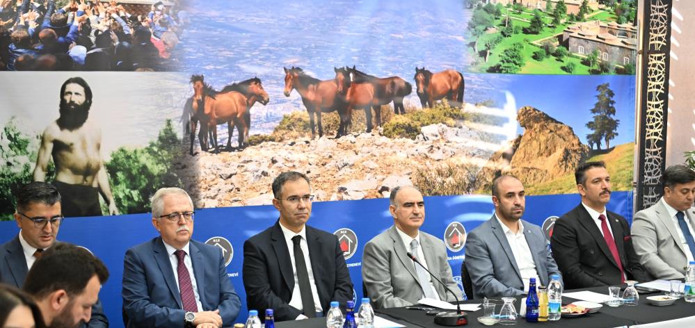 Manisa Genclik Calistayinda Genclik Hizmetleri Ve Stk Is Birligi Ele Alindi