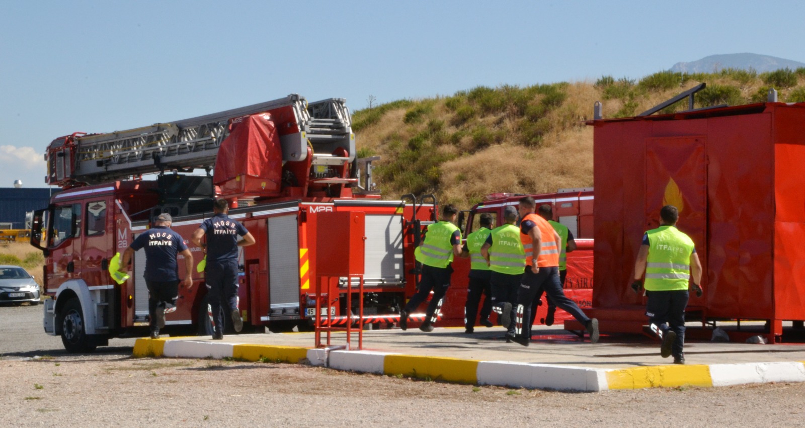 Manisa Osbde Acil Durum Ekipleri Yarisiyor Etkinligi Duzenlendi (4)