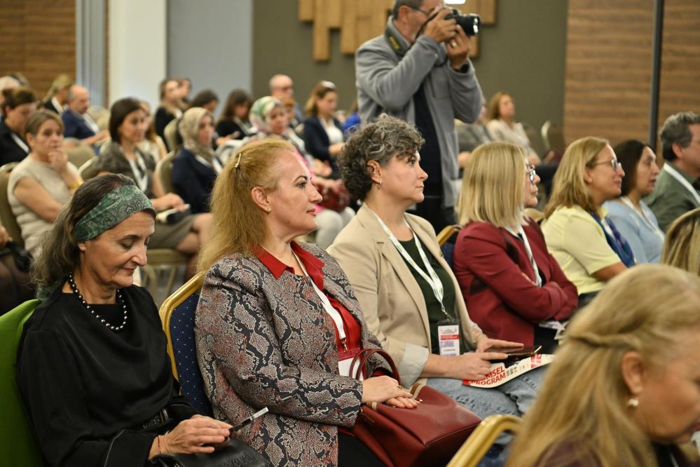 Manisa Ruh Sagligi Hastanesinden Uluslararasi Toksikoloji Sempozyumu (3)