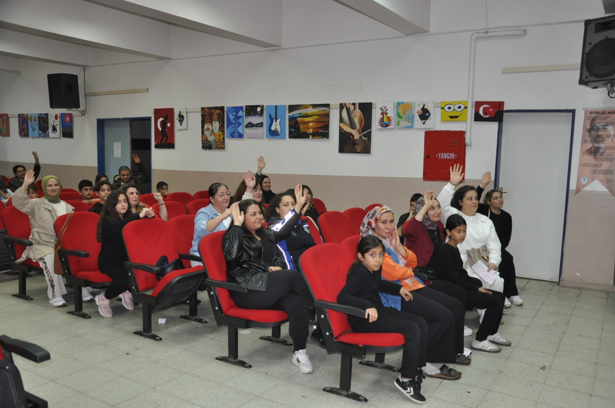 Manisa Spor Ortaolulu (2)