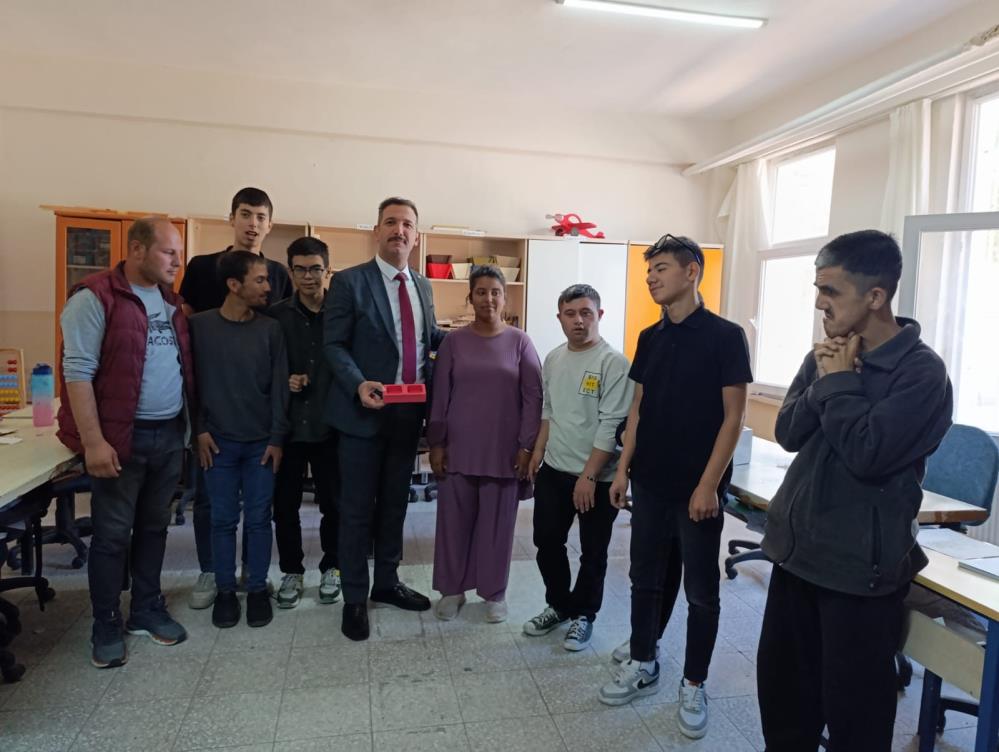 Manisada Atolyede 1 Gun Projesi Gordeste Basladi (4)