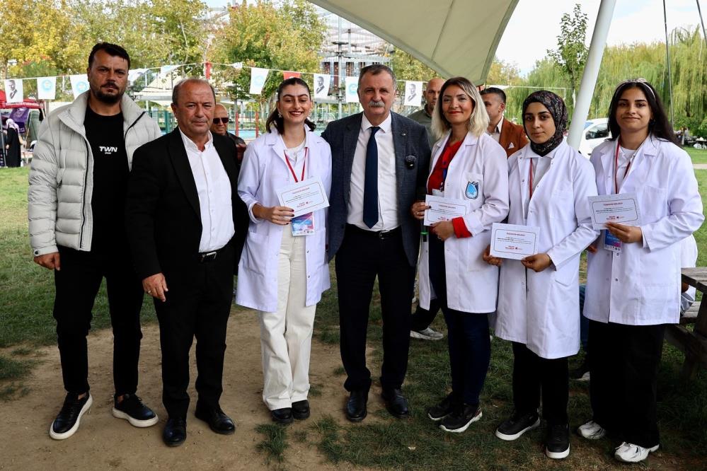 Manisada Bilim Senliginde 30 Bin Ogrenci Bilimi Kesfetti (3)