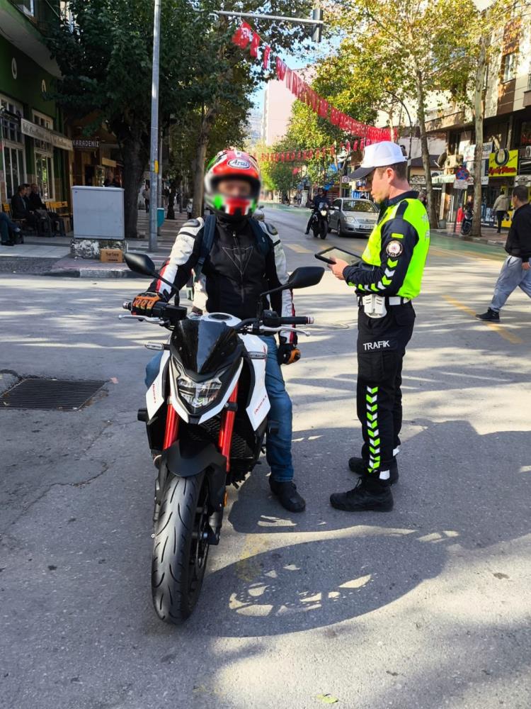 Manisada Motosiklet Denetiminde Rekor Ceza (2)