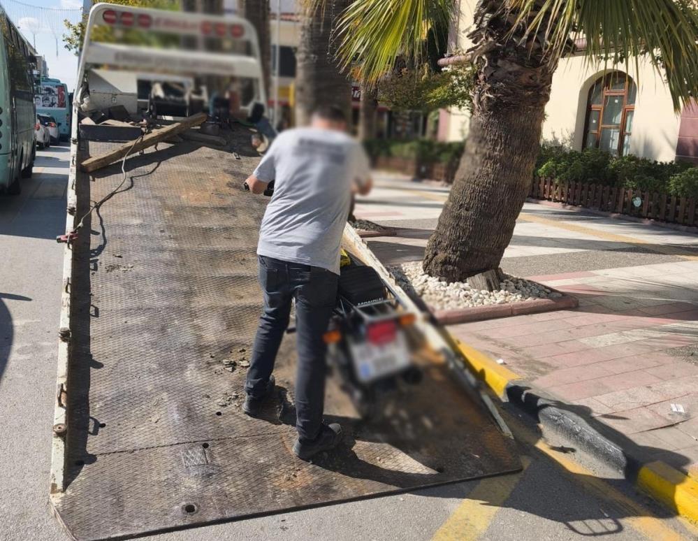 Manisada Motosiklet Denetimleri 472 Surucuye 1 Milyon Tlyi Asan Ceza (1)