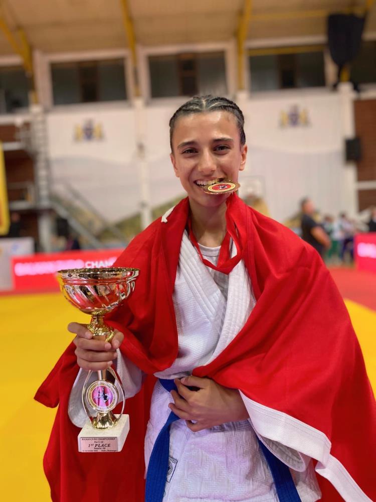 Manisali Judocu Rabia Tekinden Balkanlarda Altin Zafer (2)