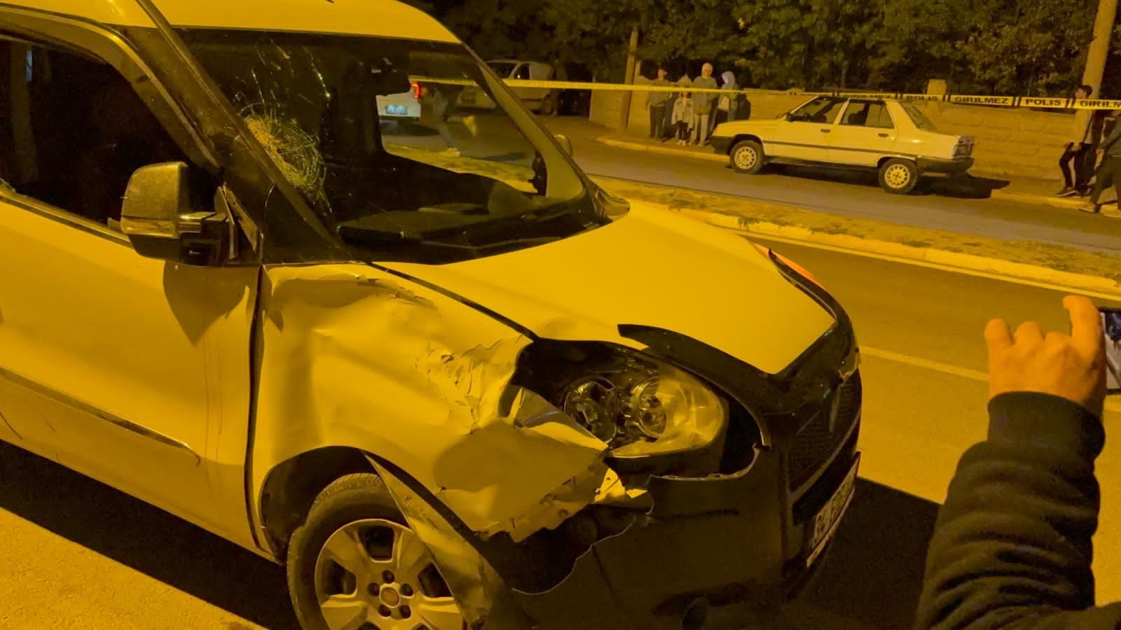 Metrelerce Havaya Fırladı, Hayatını Kaybetti Eski Muhtarın Öldüğü Feci Kaza Kamerada (2)