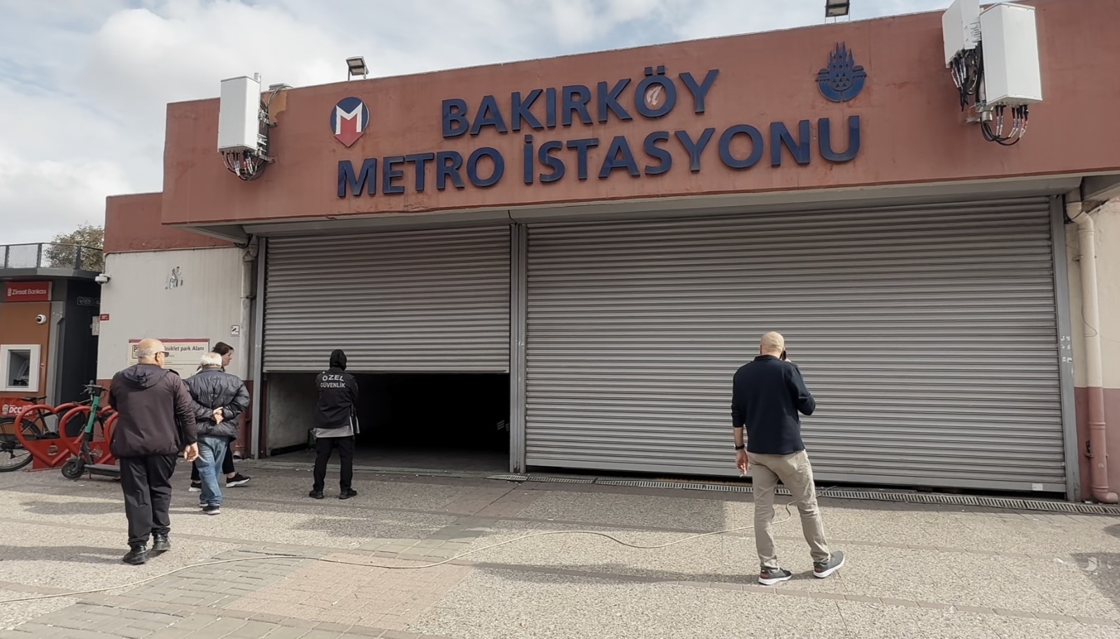 Metro Istasyonunda Korkunç Son! Raylara Atladı, Feci Şekilde Can Verdi (2)