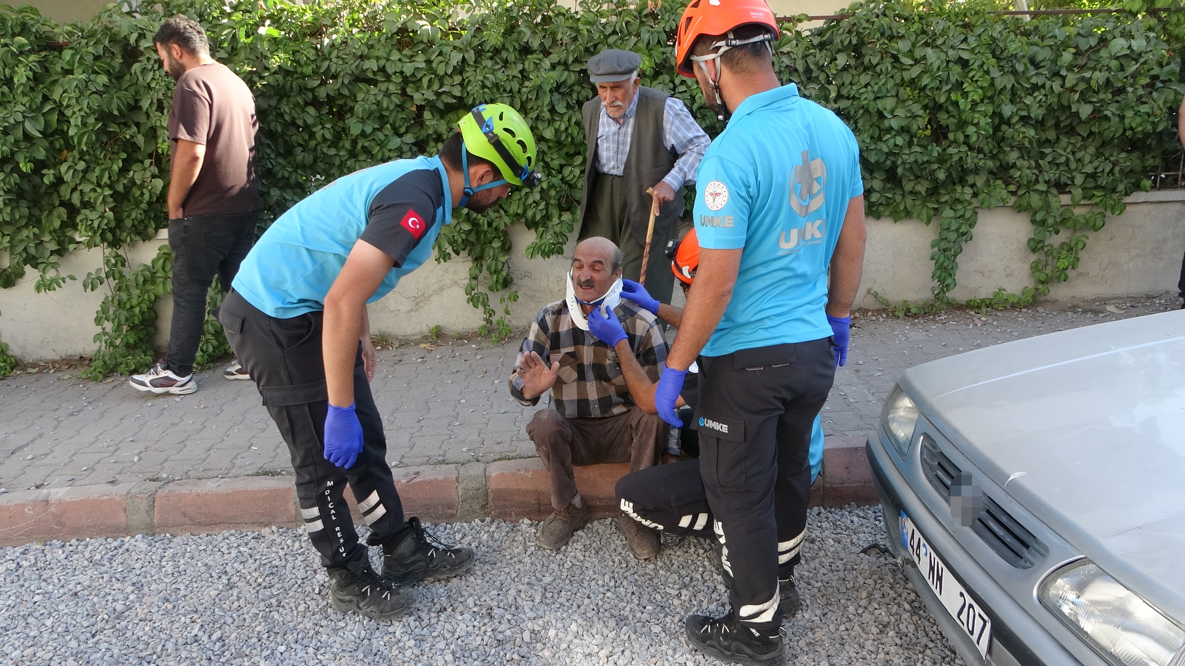 Mıcır Yüklü Kamyon Kontrolden Çıktı, Şehirde Korku Dolu Anlar! 5 Yaralı, 15 Araç Hasarlı (6)