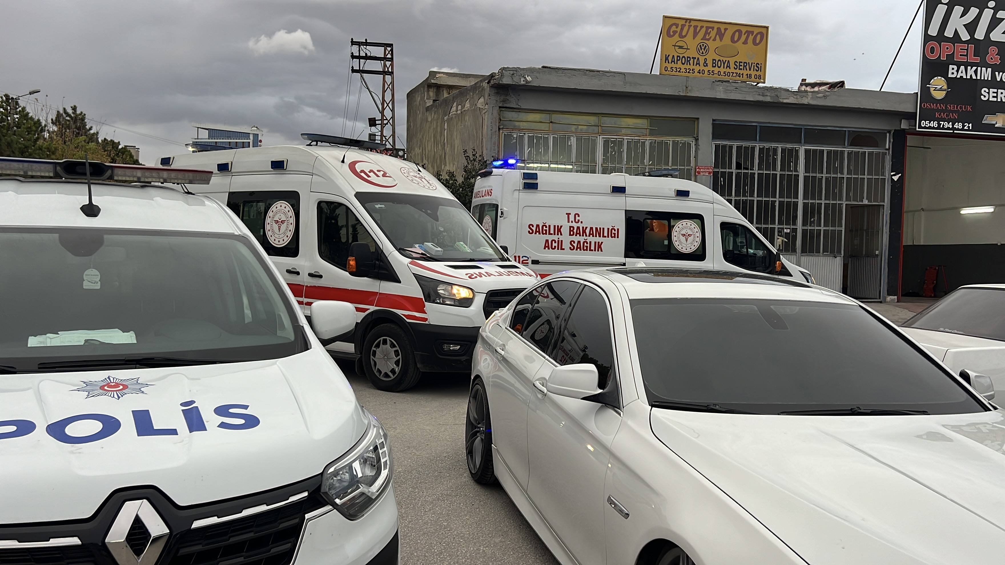 Oto Tamircide Korkunç Saldırı Av Tüfeğiyle Rastgele Ateş Açtı, 12 Yaralı! (2)
