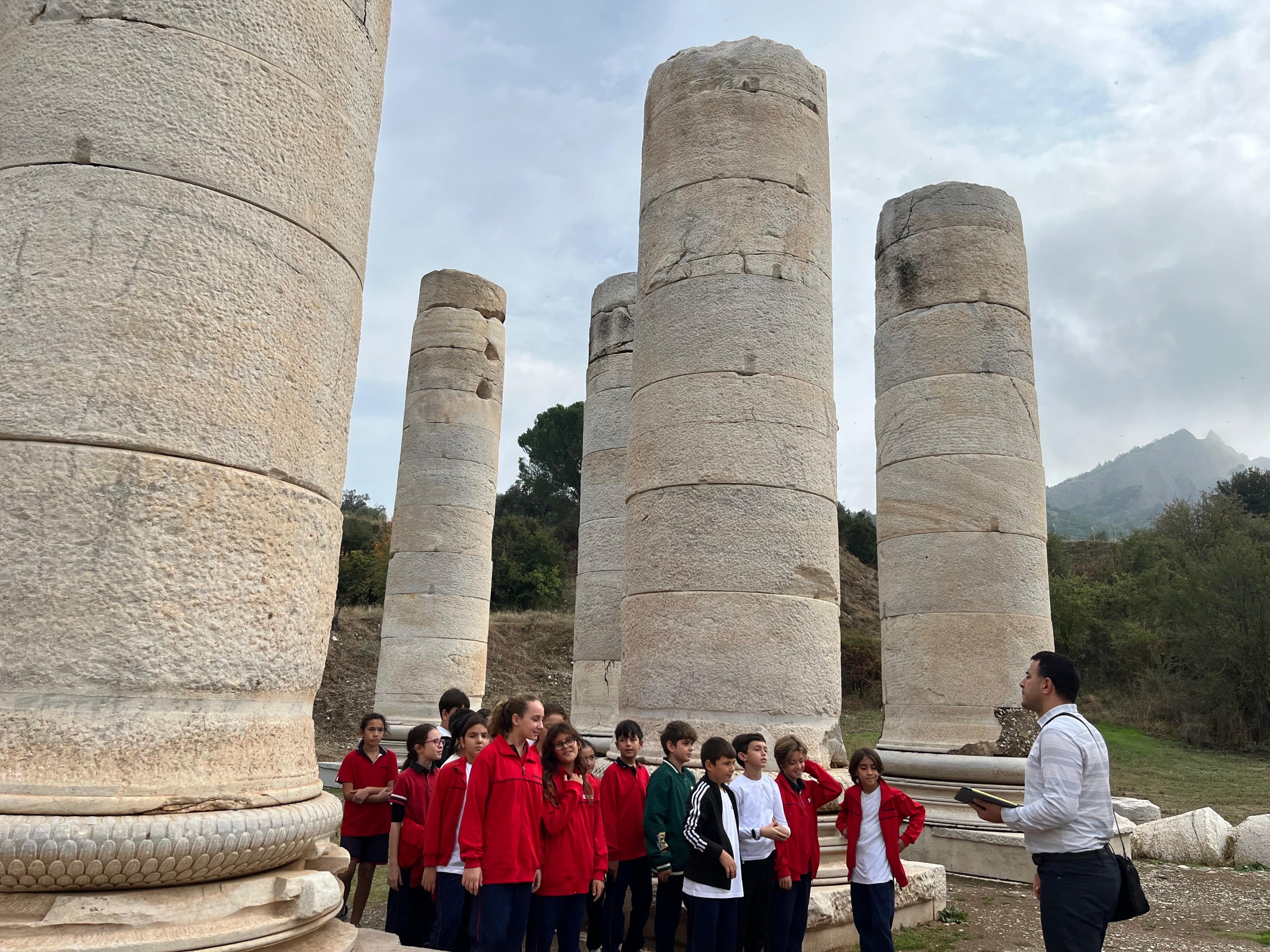 Özel Sali̇hli̇ Koleji̇ (3)-2