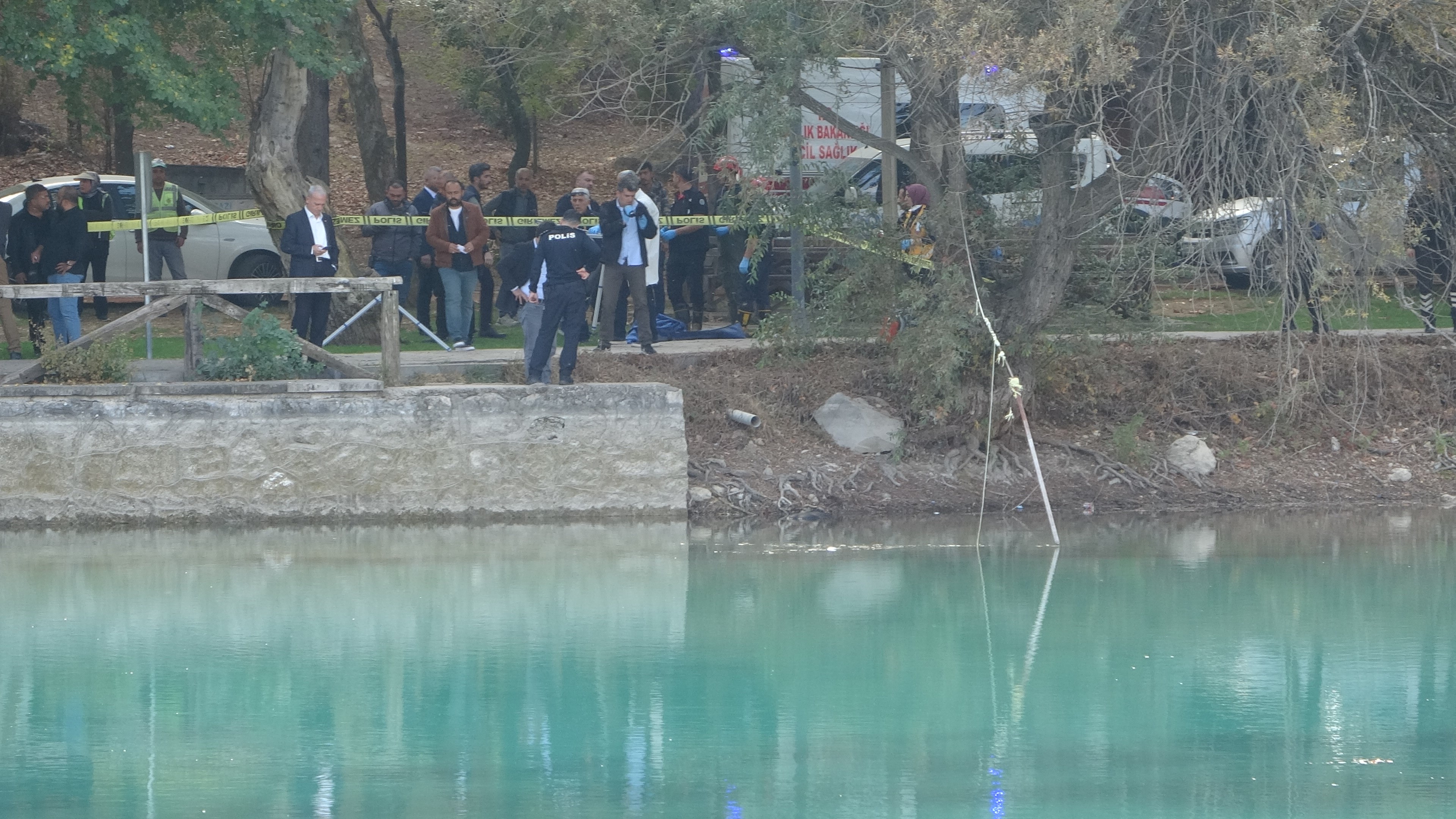 Pikniğe Gittiler, Kabusla Döndüler! Gölette Kadın Cesedi Bulundu (5)