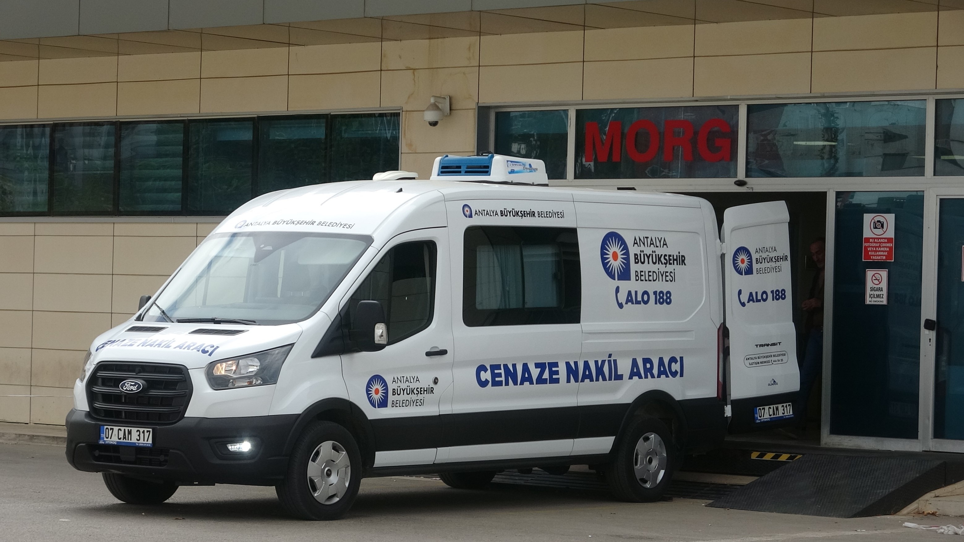 Sabah Saatlerinde Korkunç Manzara Parkta Ölü Bulunan Gencin Annesi Gözyaşlarına Boğuldu (6)