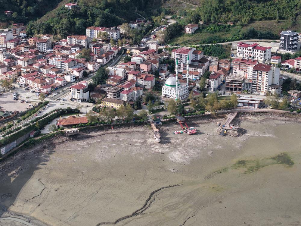 Sakli Cennet Suat Ugurlu Baraji Dip Seviyeye Dustu Verimli Toprak Beklentisi Bosa Cikt (3)