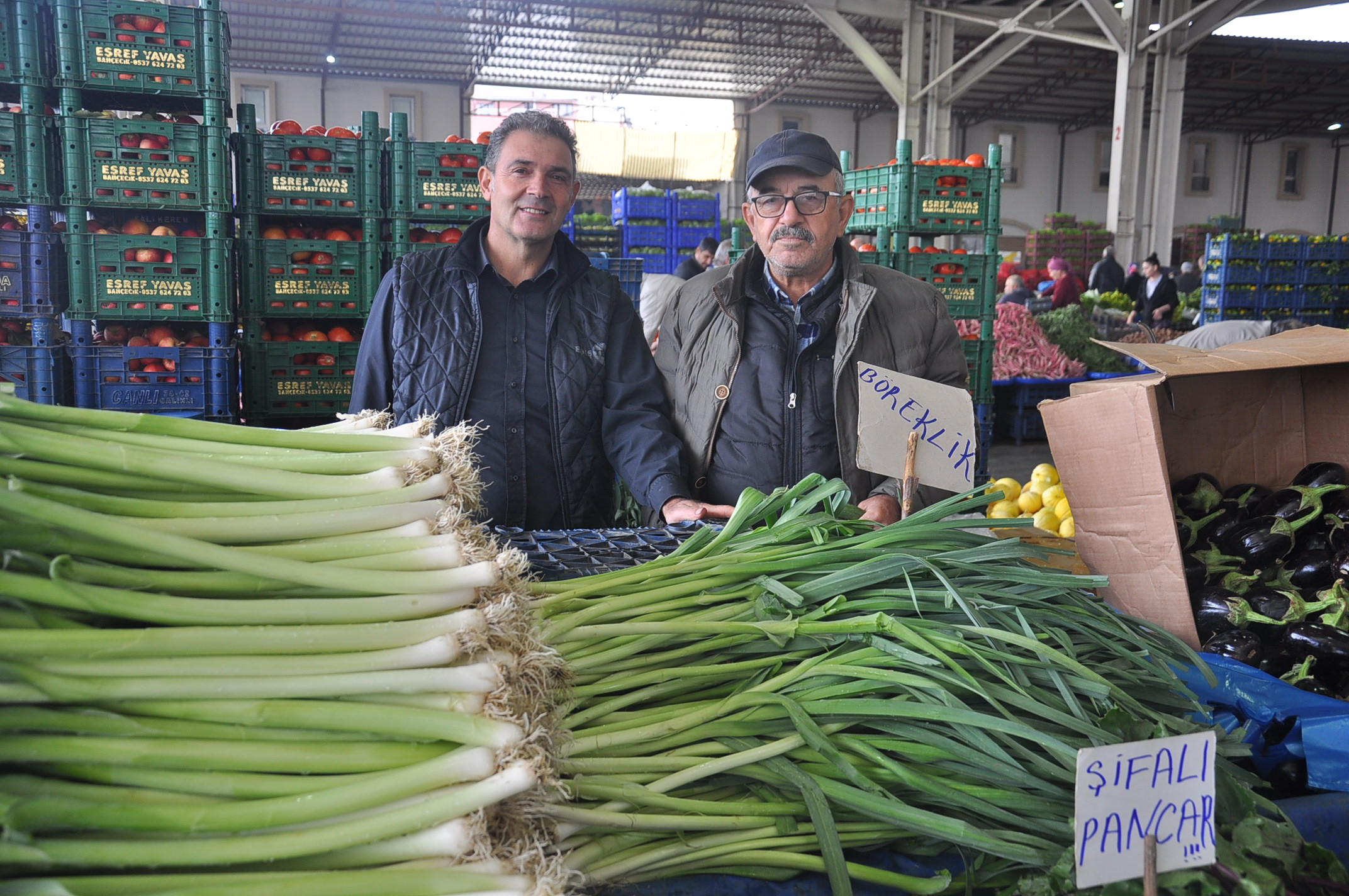 Sali̇hli̇ Çarşamba Pazari (10)