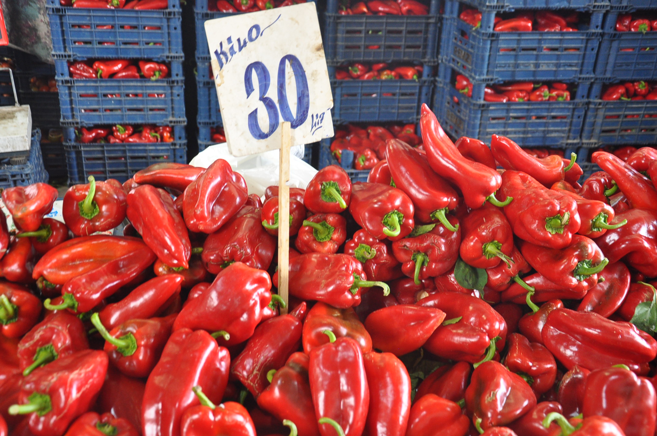 Sali̇hli̇ Çarşamba Pazari (2)