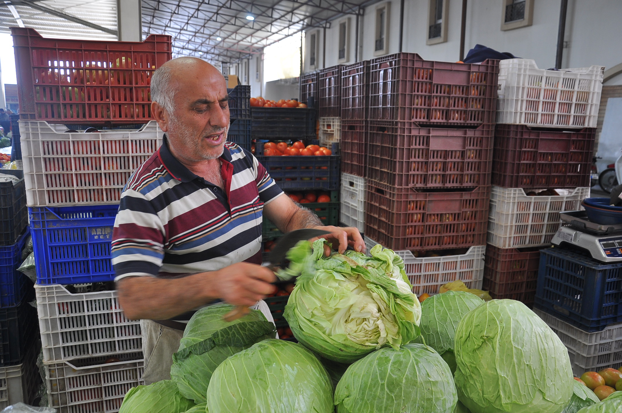 Sali̇hli̇ Çarşamba Pazari (7)