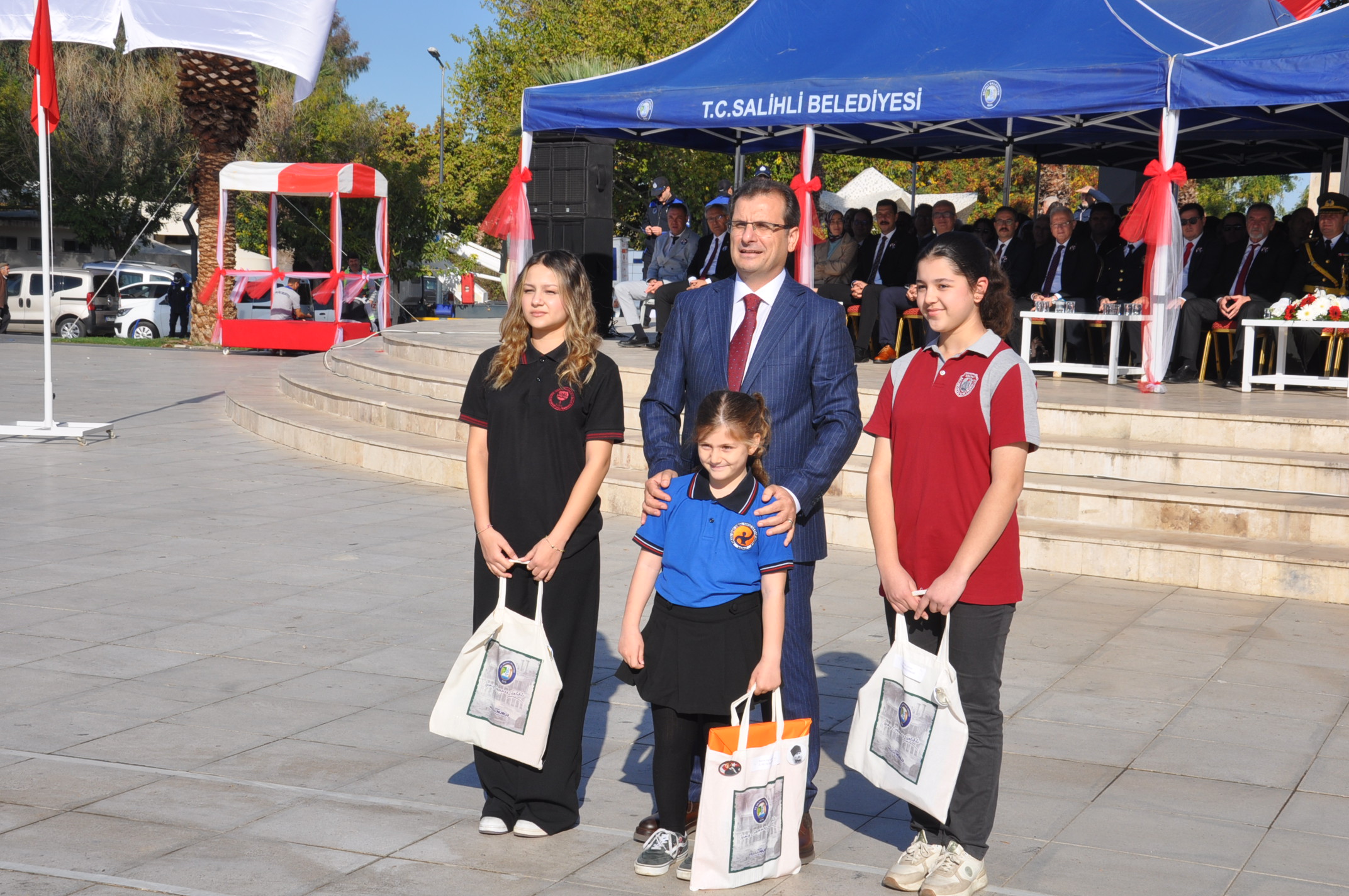 Salihli Cumhuriyet (1)