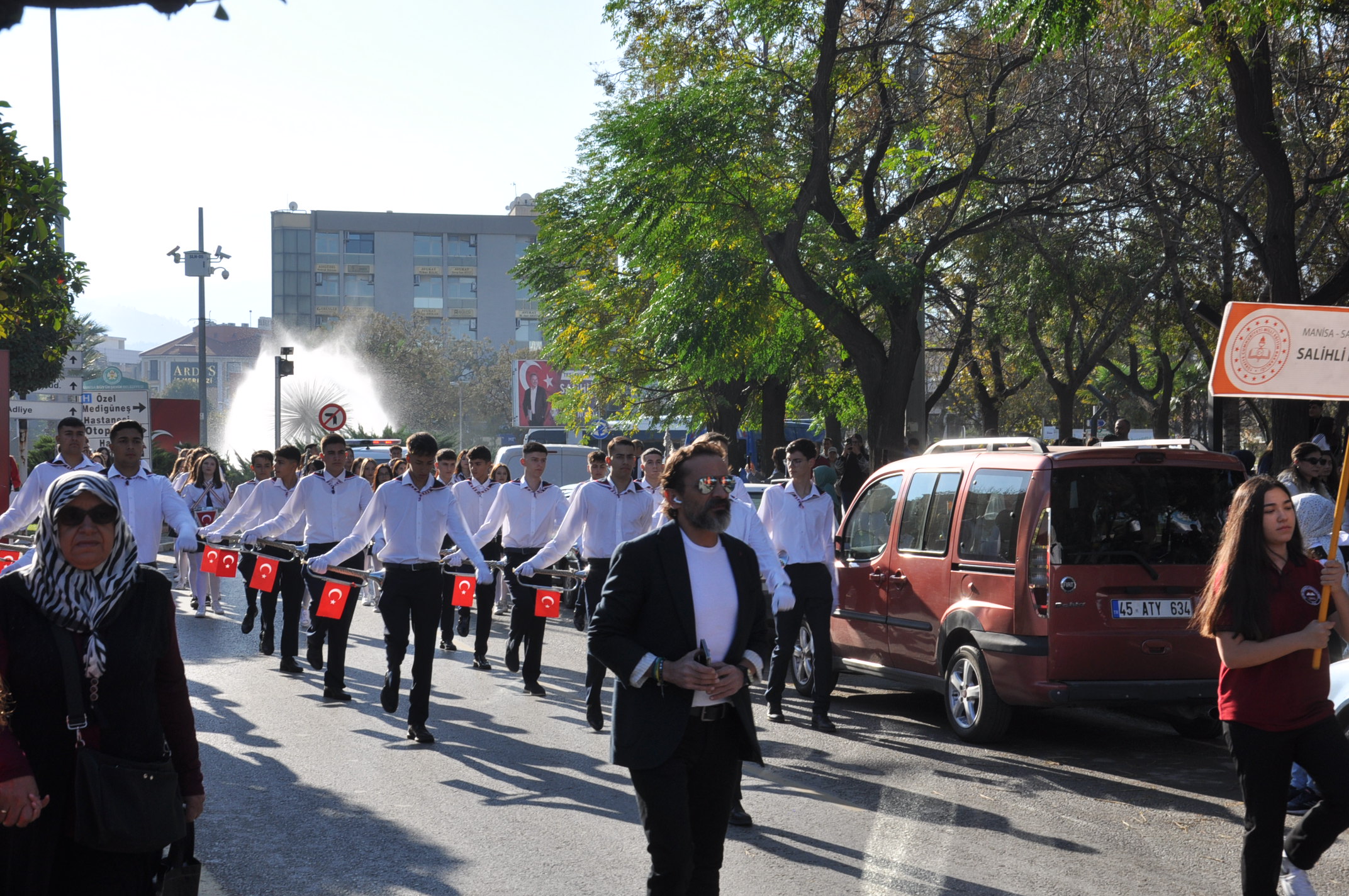 Salihli Cumhuriyet (10)