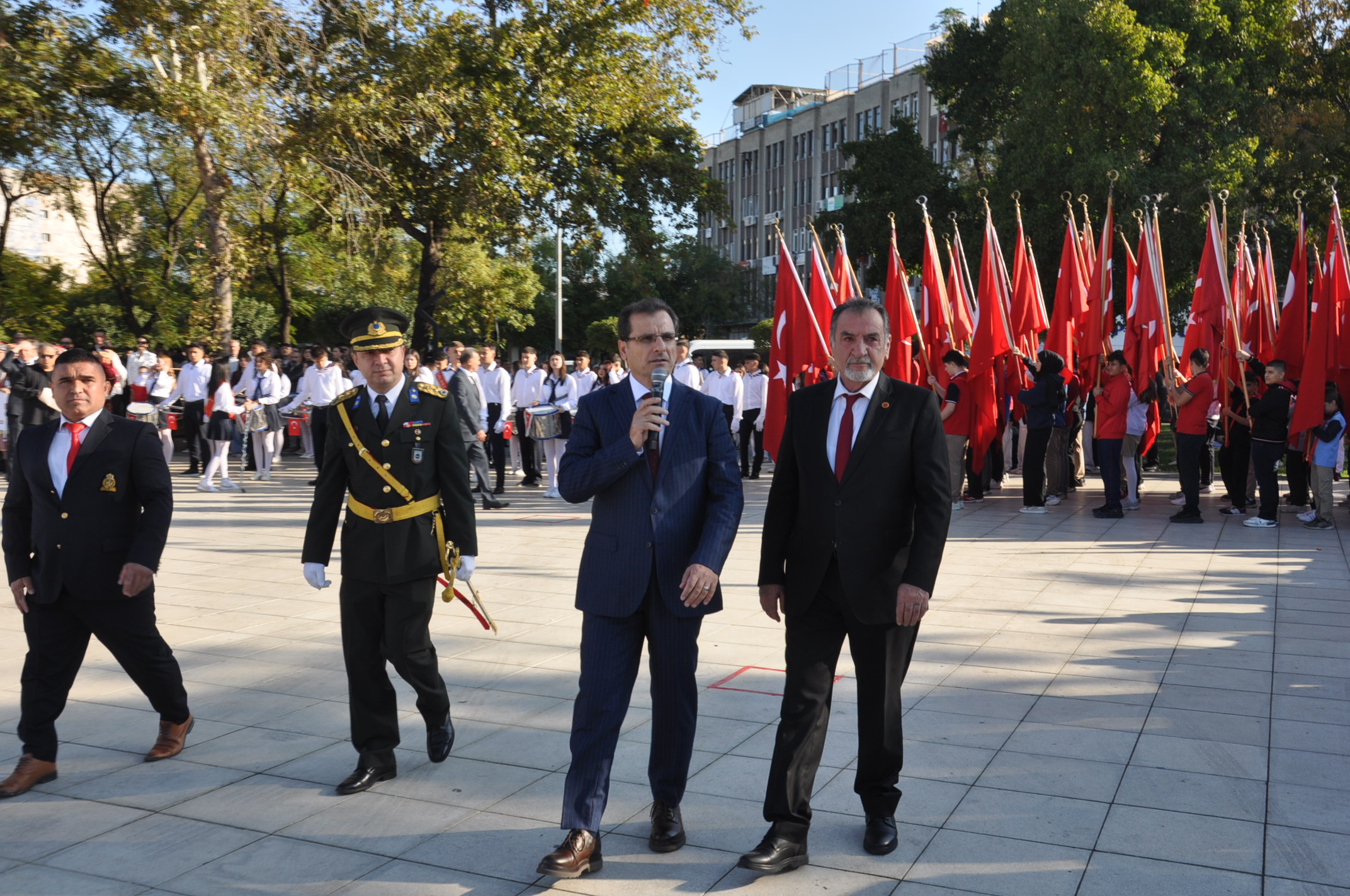 Salihli Cumhuriyet (12)