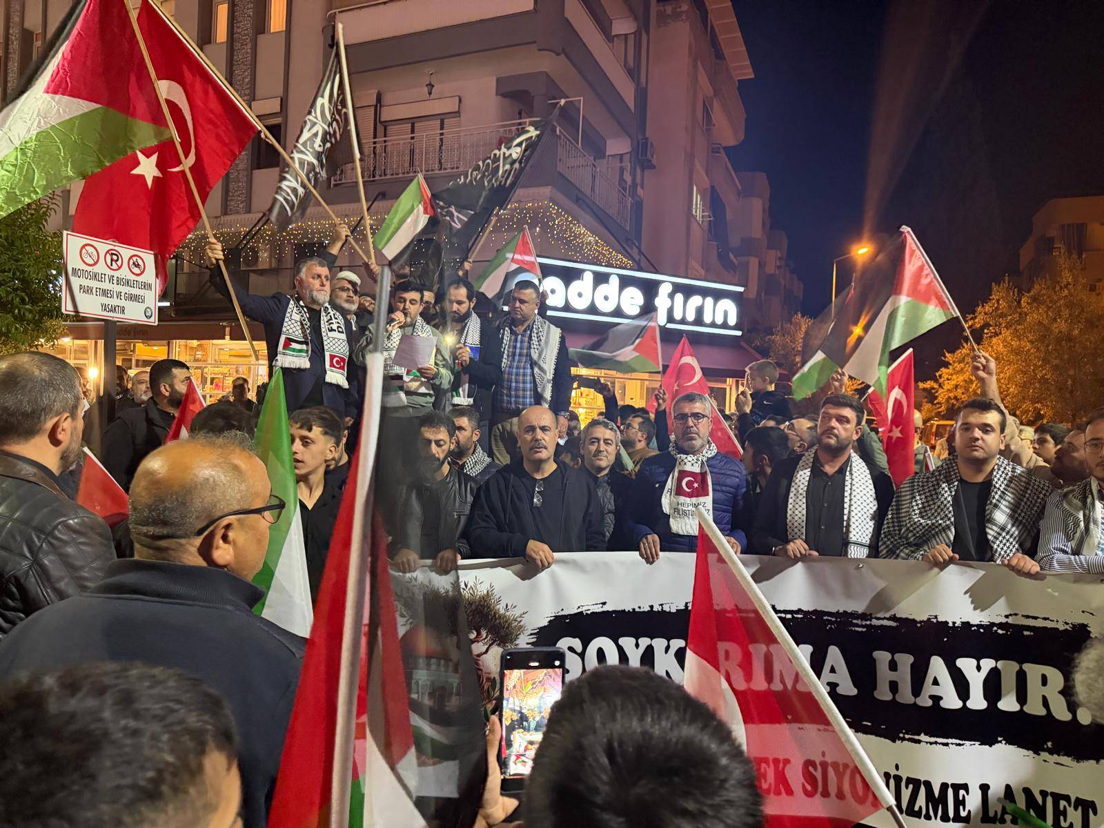 Sali̇hli̇ Fi̇li̇sti̇n Destek (3)