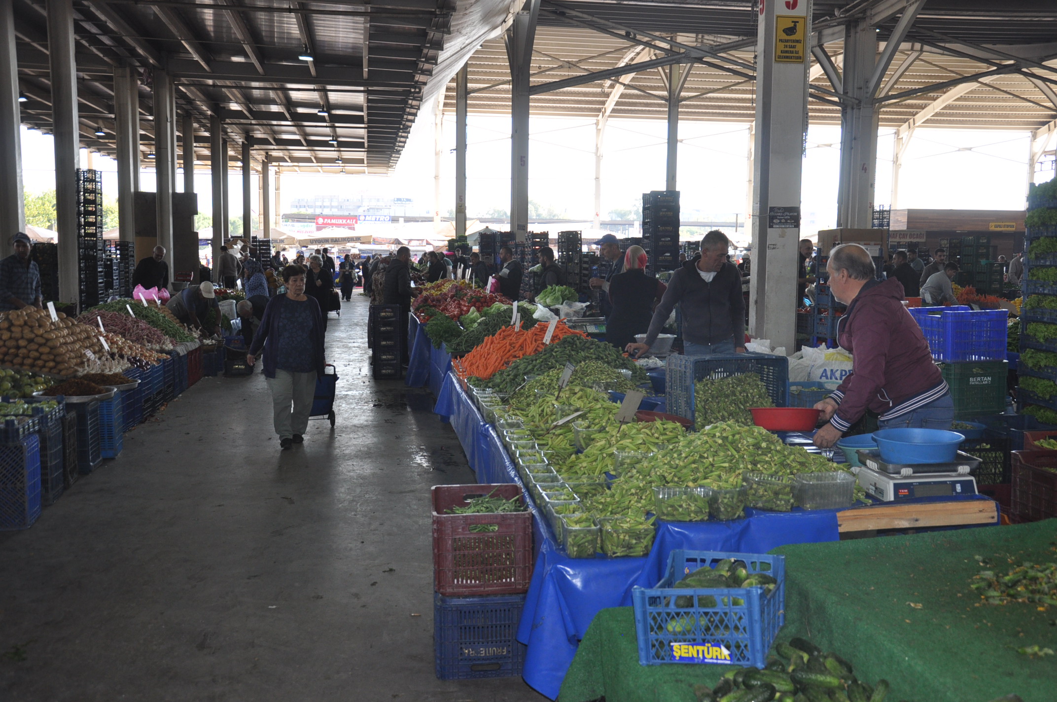 Salihli Icin Pazardaki Guncel Fiyatlar 1 Ekim Carsamba Yaz Urunleri Azaliyor Fiyatlari (22)