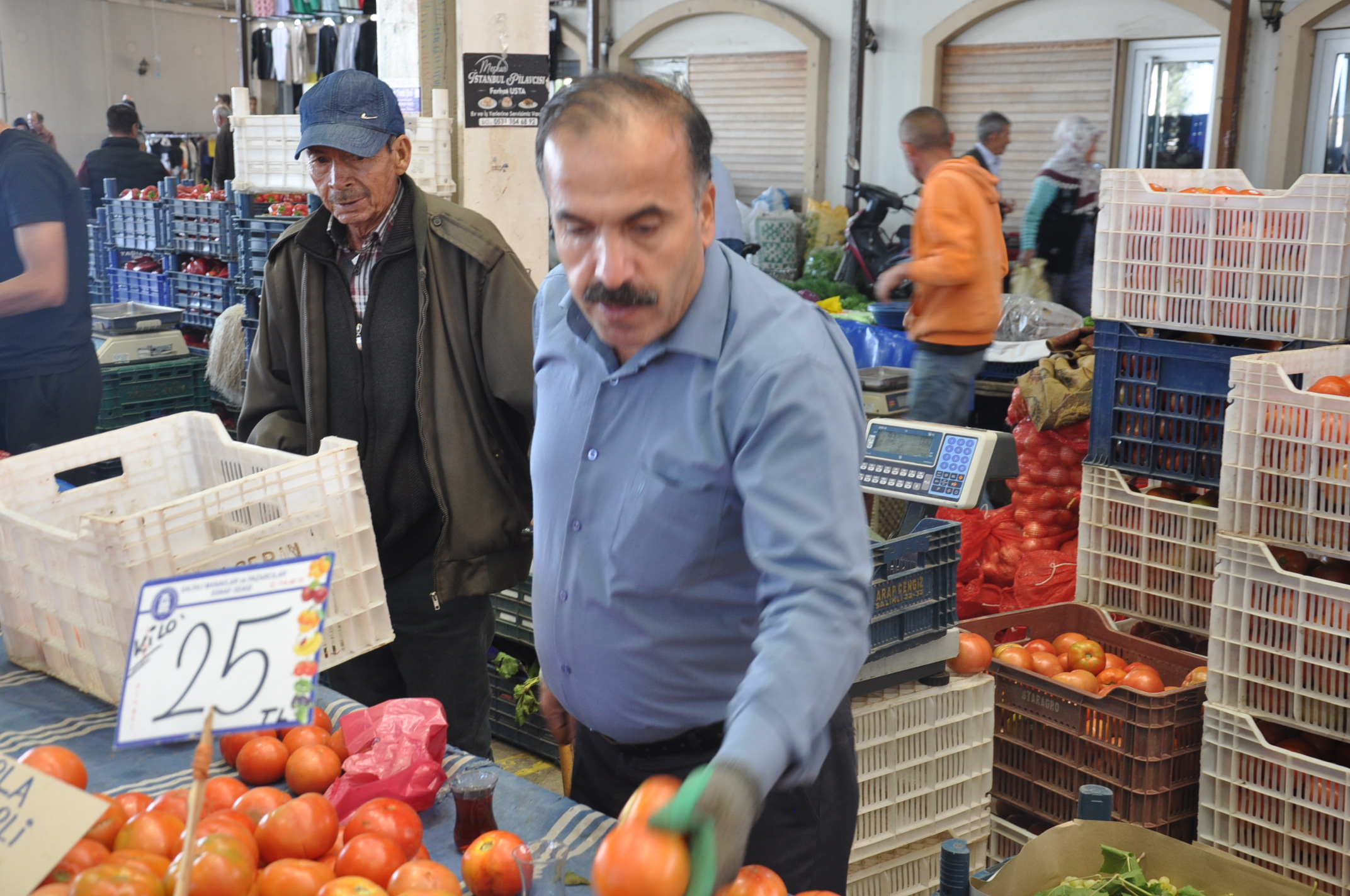 Salihli Icin Pazardaki Guncel Fiyatlar 1 Ekim Carsamba Yaz Urunleri Azaliyor Fiyatlari (5)