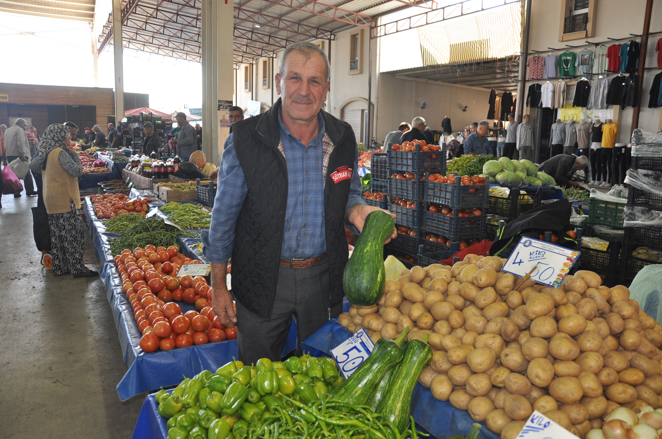 Salihli Icin Pazardaki Guncel Fiyatlar 1 Ekim Carsamba Yaz Urunleri Azaliyor Fiyatlari (7)