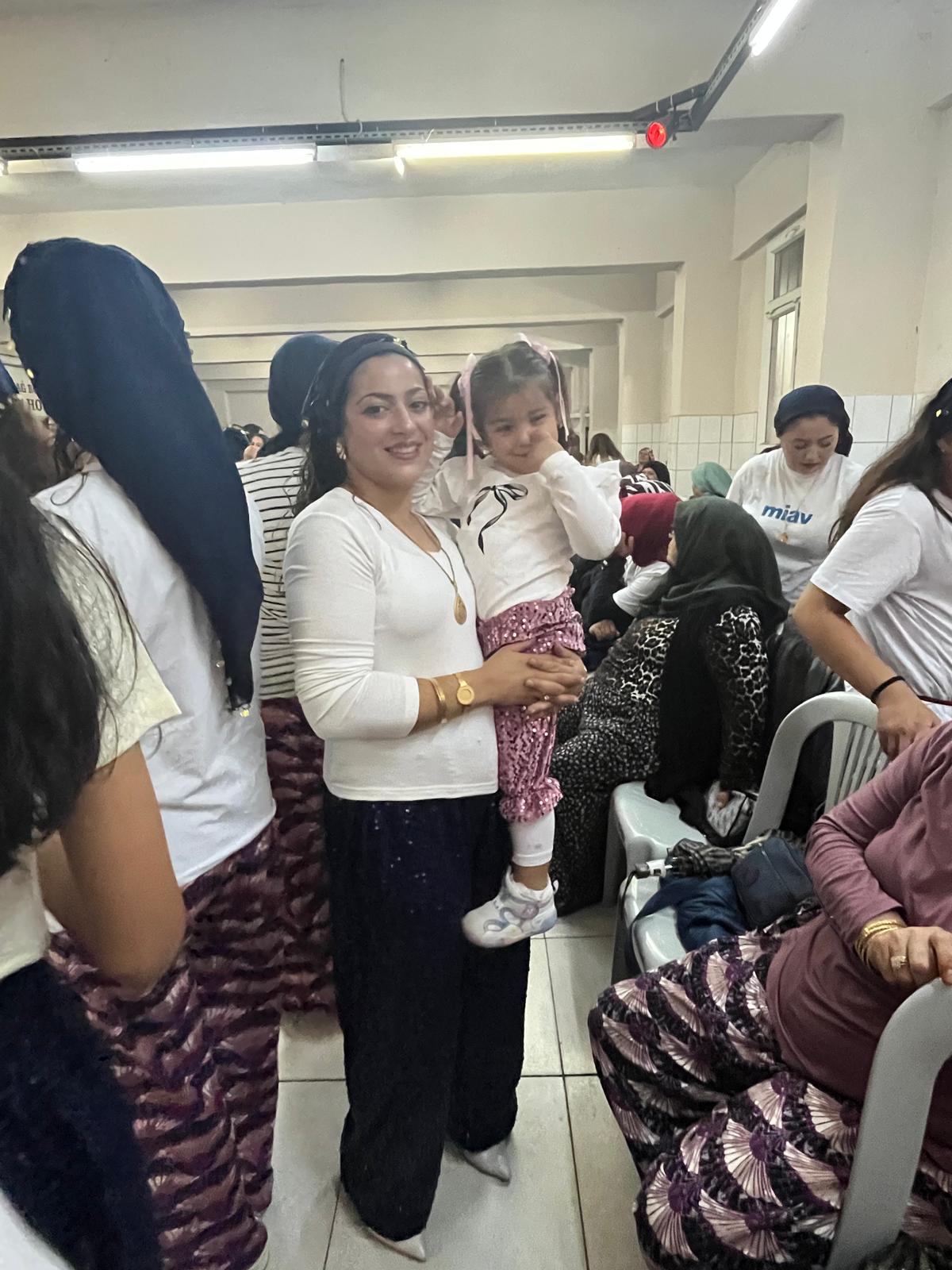 Salihli Koseali Mahallesinde Bagbozumu Senligi (10)