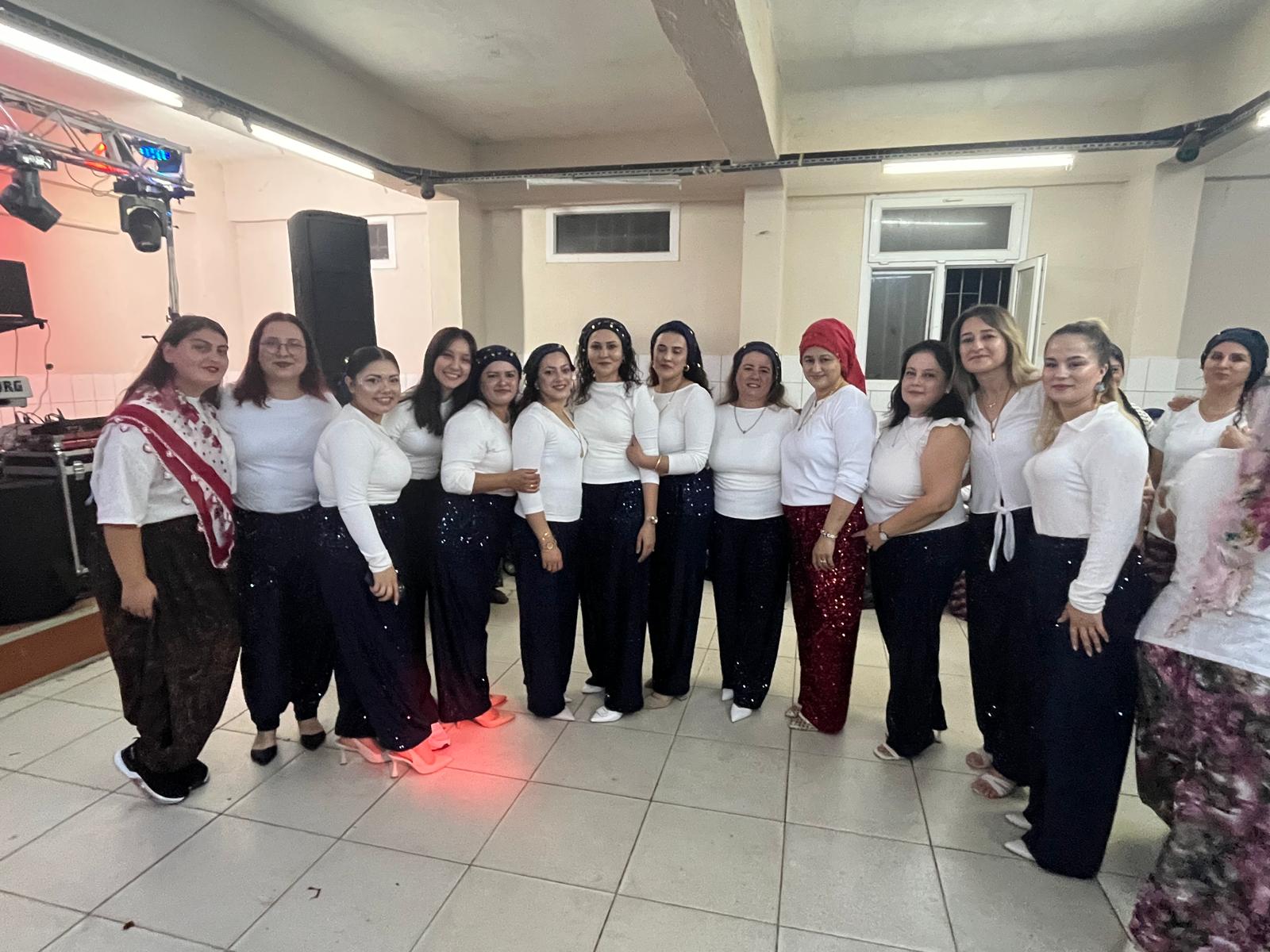 Salihli Koseali Mahallesinde Bagbozumu Senligi (11)