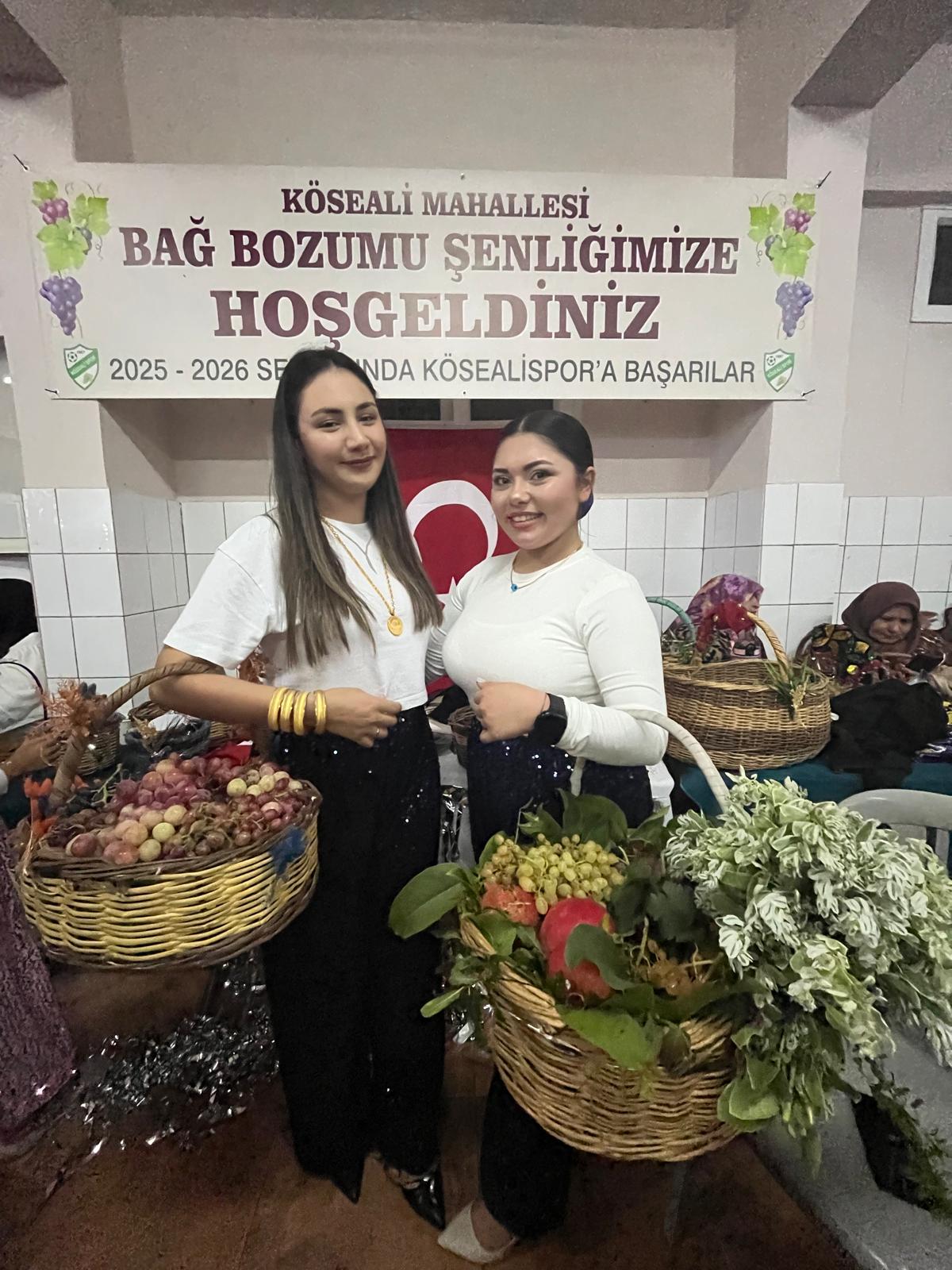 Salihli Koseali Mahallesinde Bagbozumu Senligi (13)